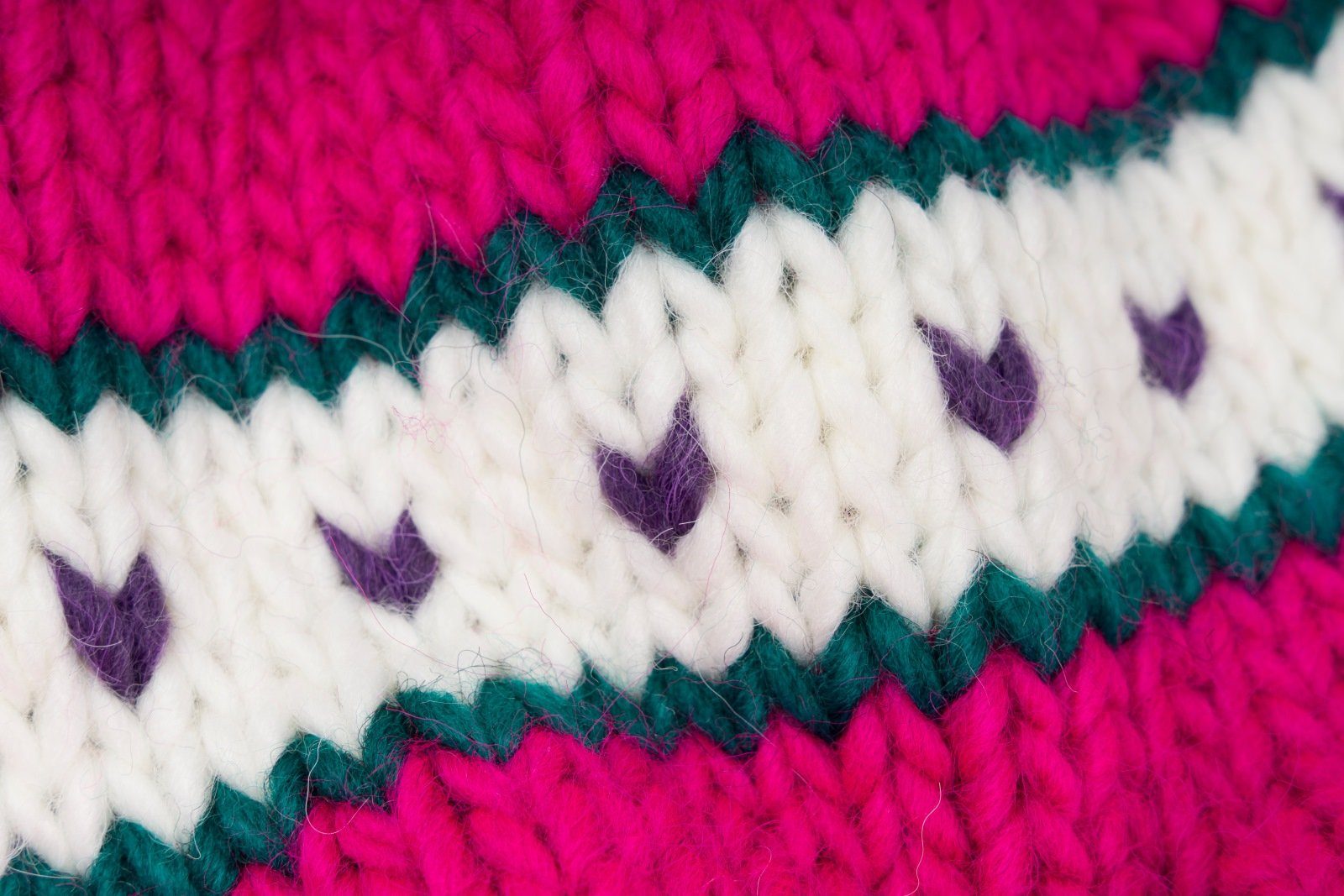 Pink Kinder Strickmütze Strick styleBREAKER (1-St) Bommelmütze Herzmuster