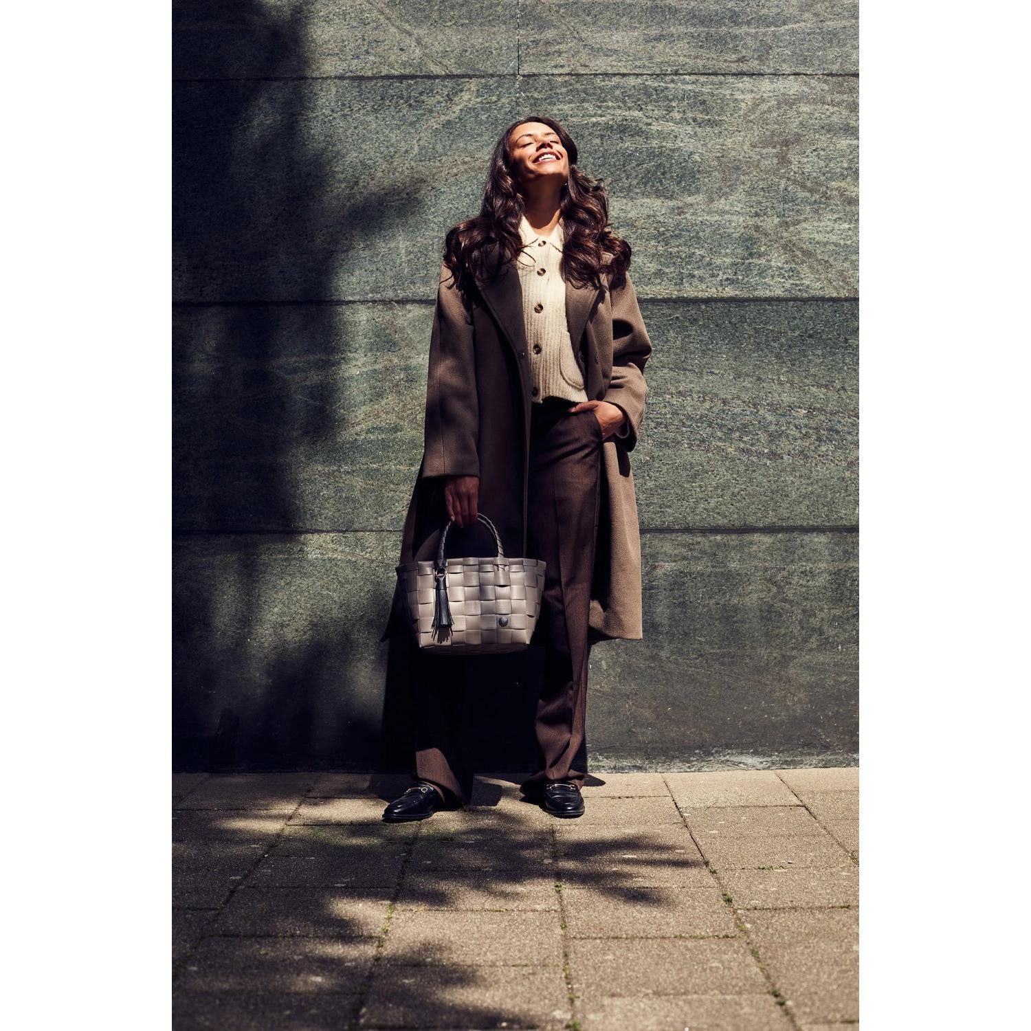 Handed By Einkaufskorb Handed By Shopper Paris Mini Liver mit Quaste in Black