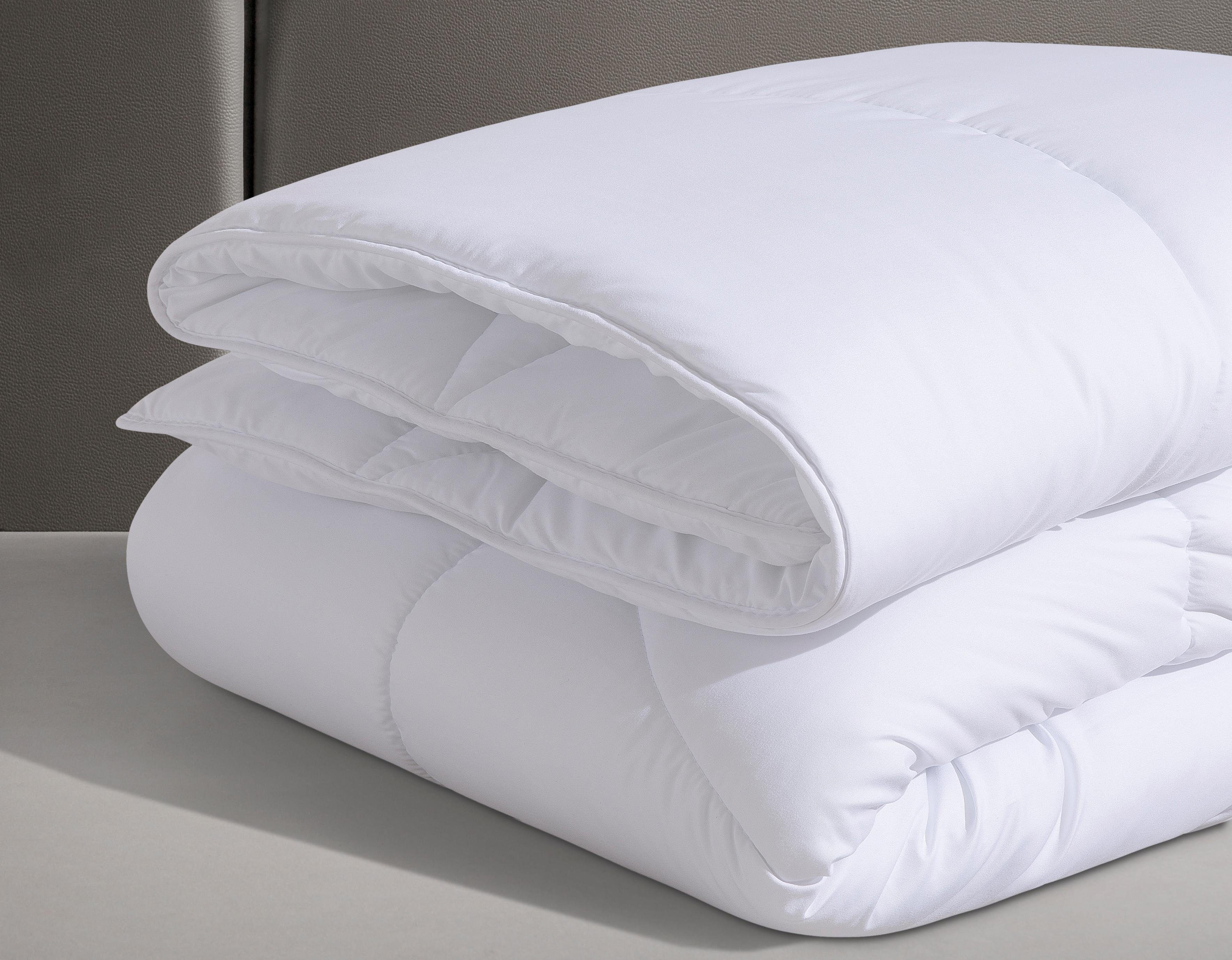 Beco Microfaserbettdecke Medibett, Bettdecken für Sommer und Winter, in drei Bezugsvarianten, Füllung: Polyester, Bezug: Baumwolle, Microfaser "Made in Green" oder Polyester, Bettdecke 135x200 cm, allergiker geeignet (Hausstauballergiker)