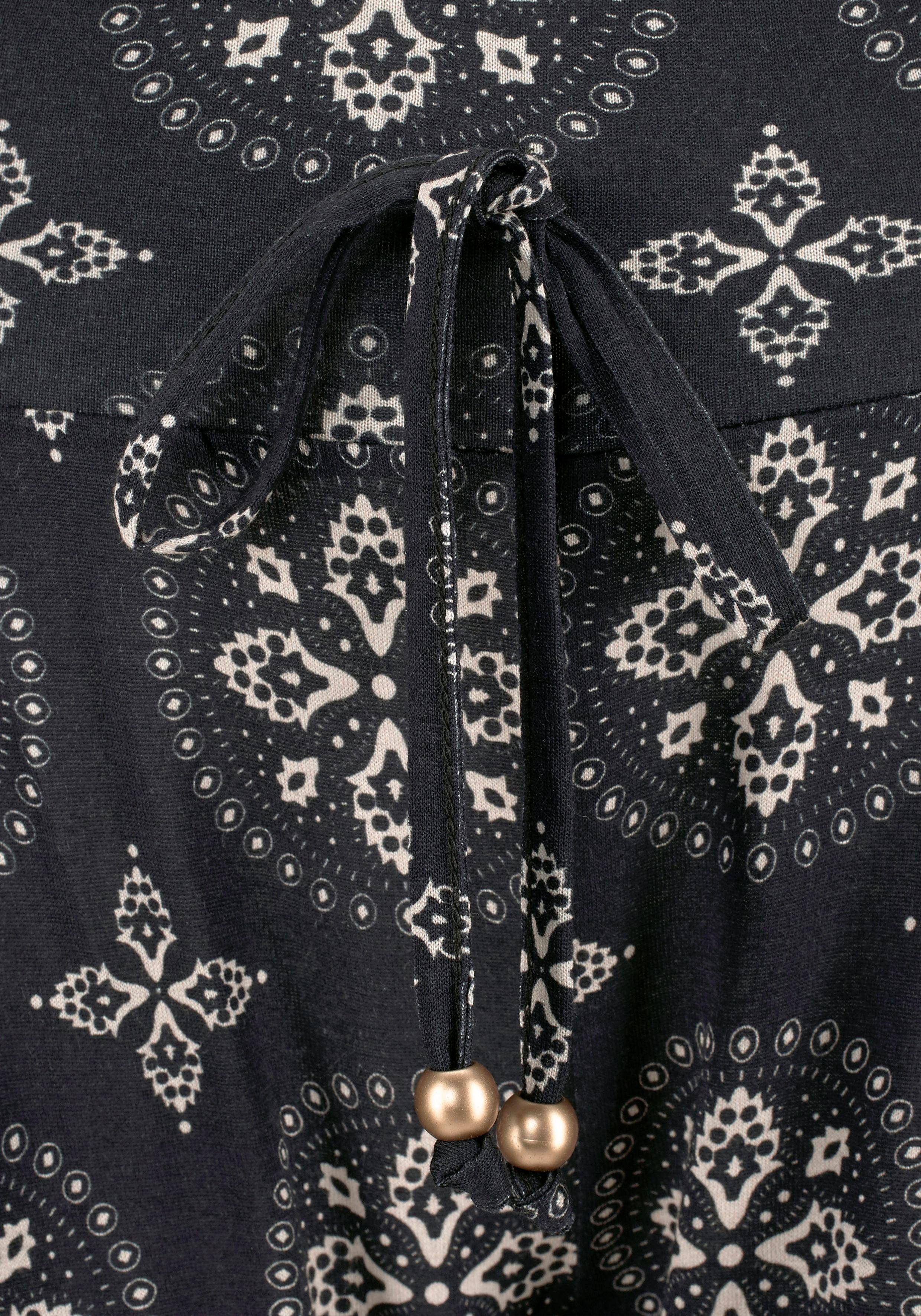 LASCANA Strandcapri aus luftig-leichter Viskose mit Raffung am Bein mit Alloverdruck, 3/4-Hose, luftige Caprihose, Sommerhose, Schlupfhose – Bild 5 von 5