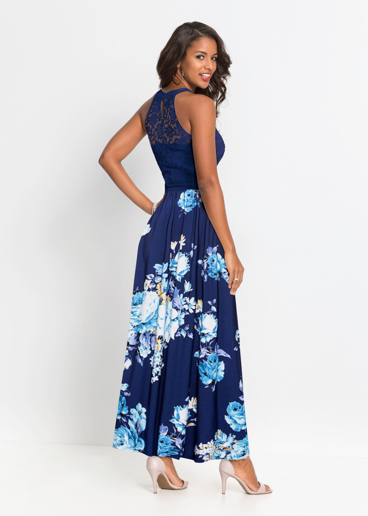 bonprix Jerseykleid für einen romantischen Look, amerikanischer Ausschnitt