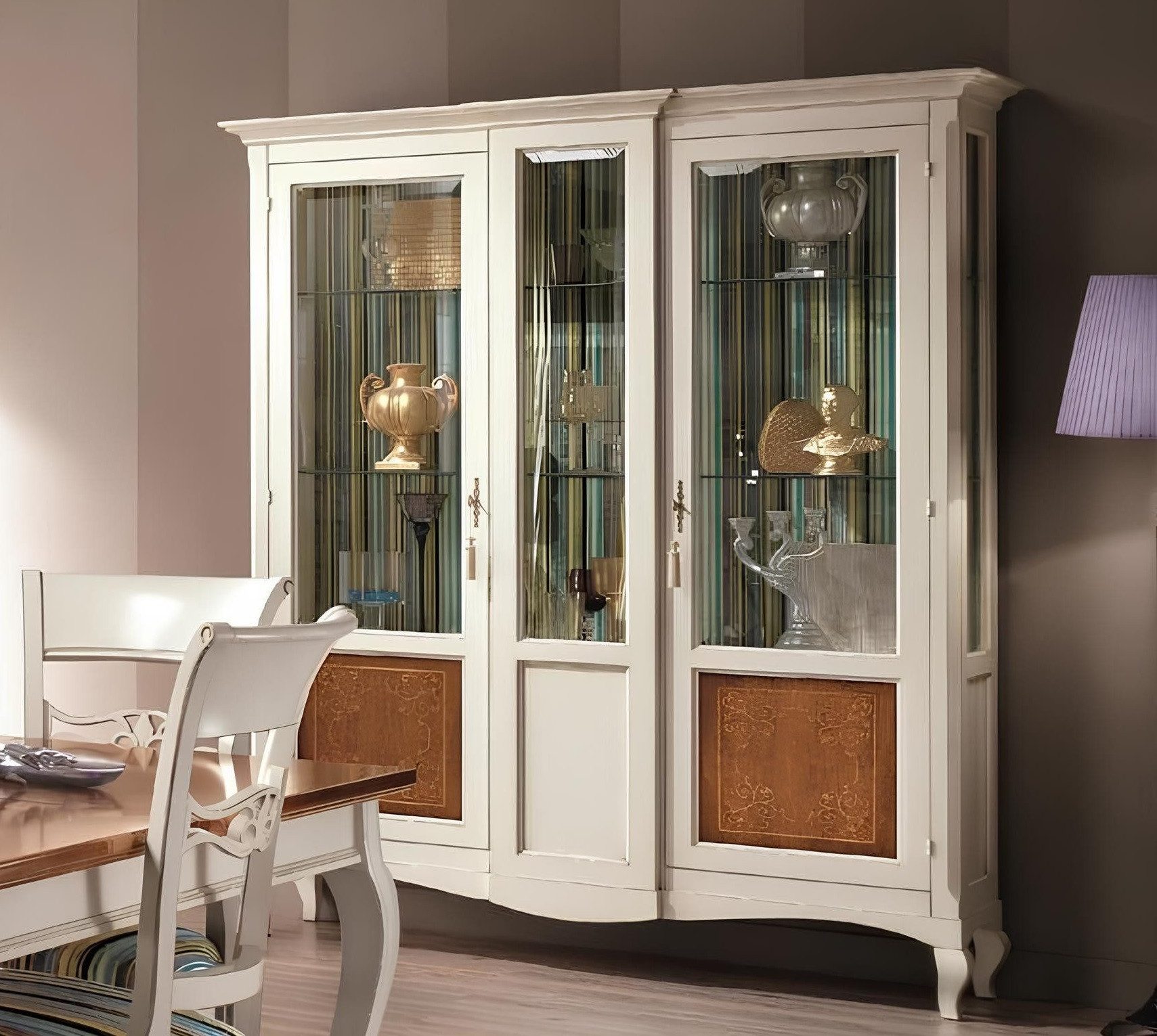 Xlmoebel Glasvitrine Eleganter Vitrinenschrank aus Holz im italienischen Design (Vitrine) Hergestellt in Italy