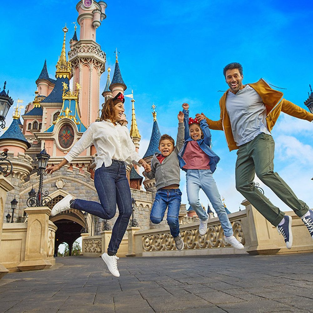 Jochen Schweizer Erlebnisgutschein Disneyland® Paris für 2 (2 Nächte), Unglaubliche Auszeit in Disneyland® Paris!