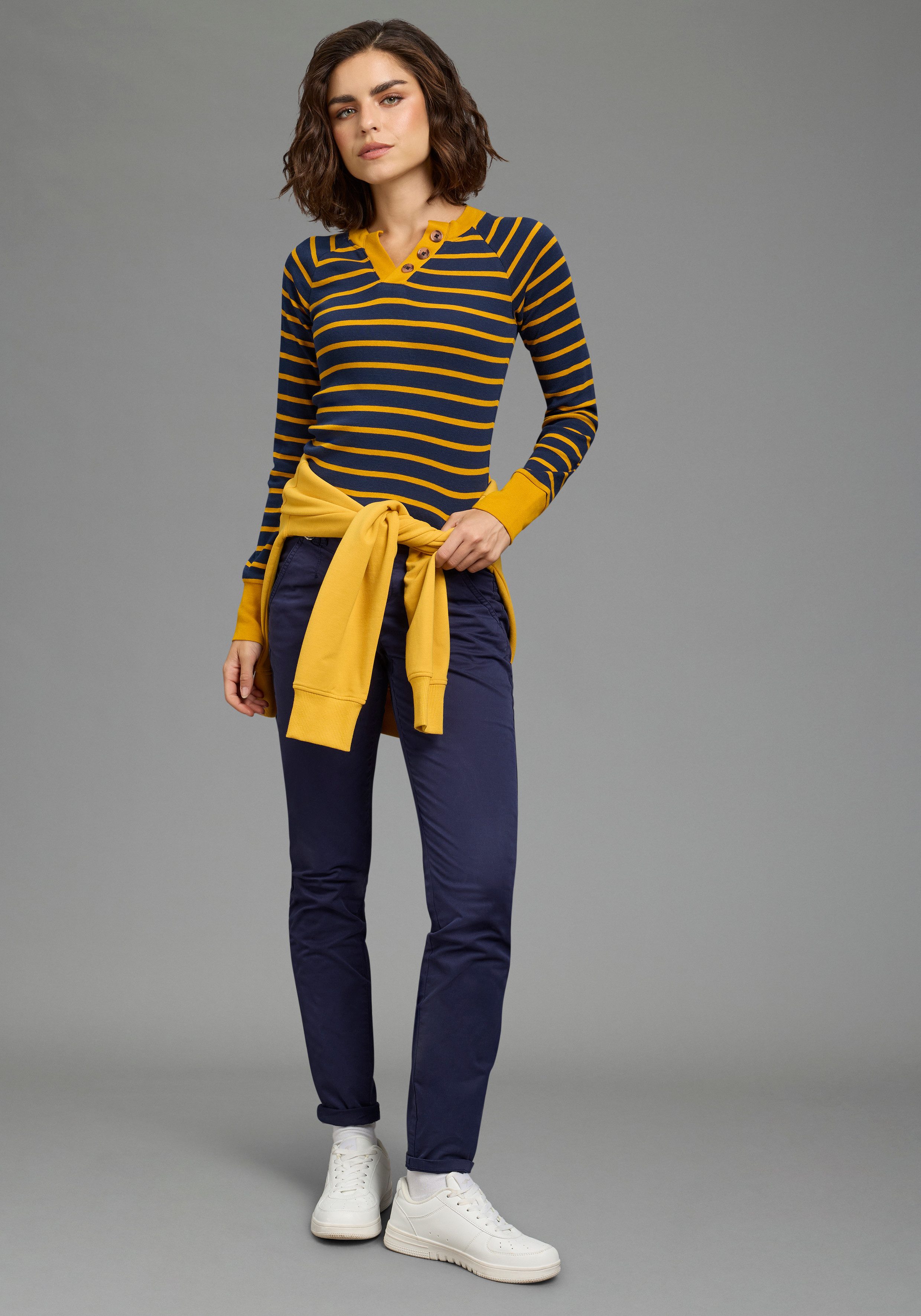 Zum Outfit 5