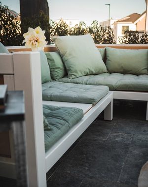 Holzbegehrt Gartenlounge-Set Familienzeit, Modernes Design und Hochwertige Qualität aus Massivholz