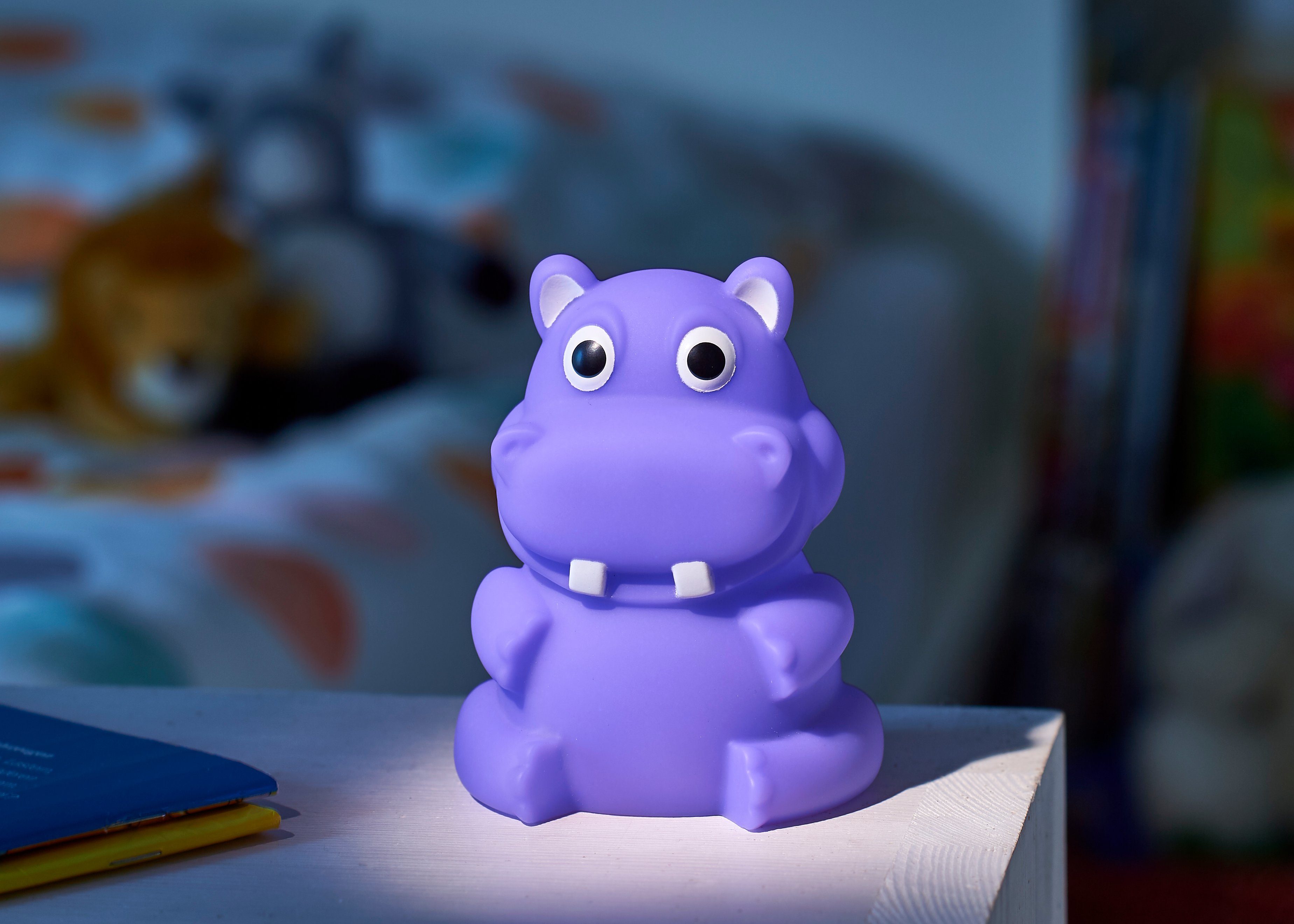 Northpoint LED Nachtlicht LED Nachtlicht für Kinder mit Akku Ladestation Nilpferd