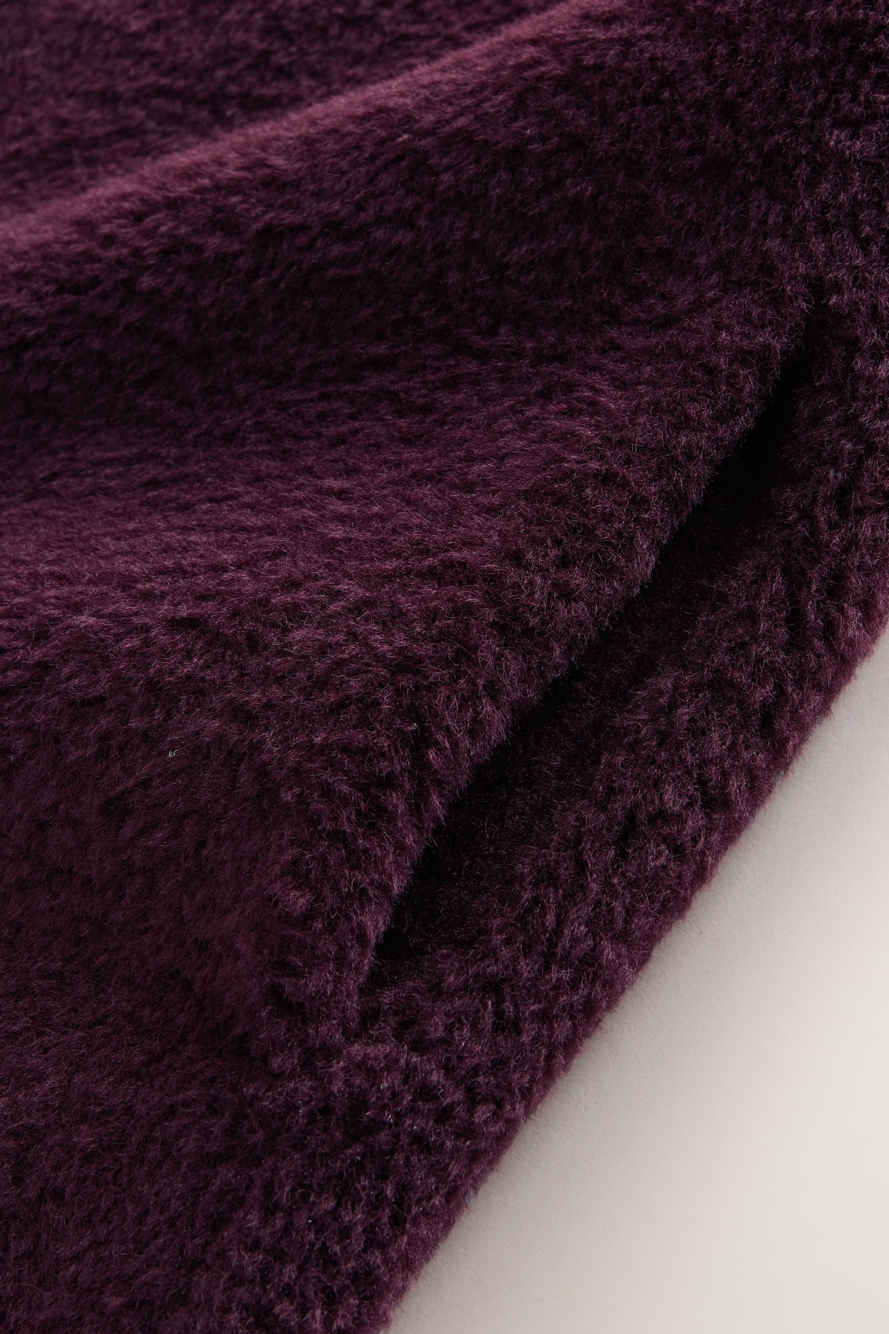 Next Fellimitatmantel Mantel ohne Kragen aus Kunstfell, Kurzgröße (1-tlg)