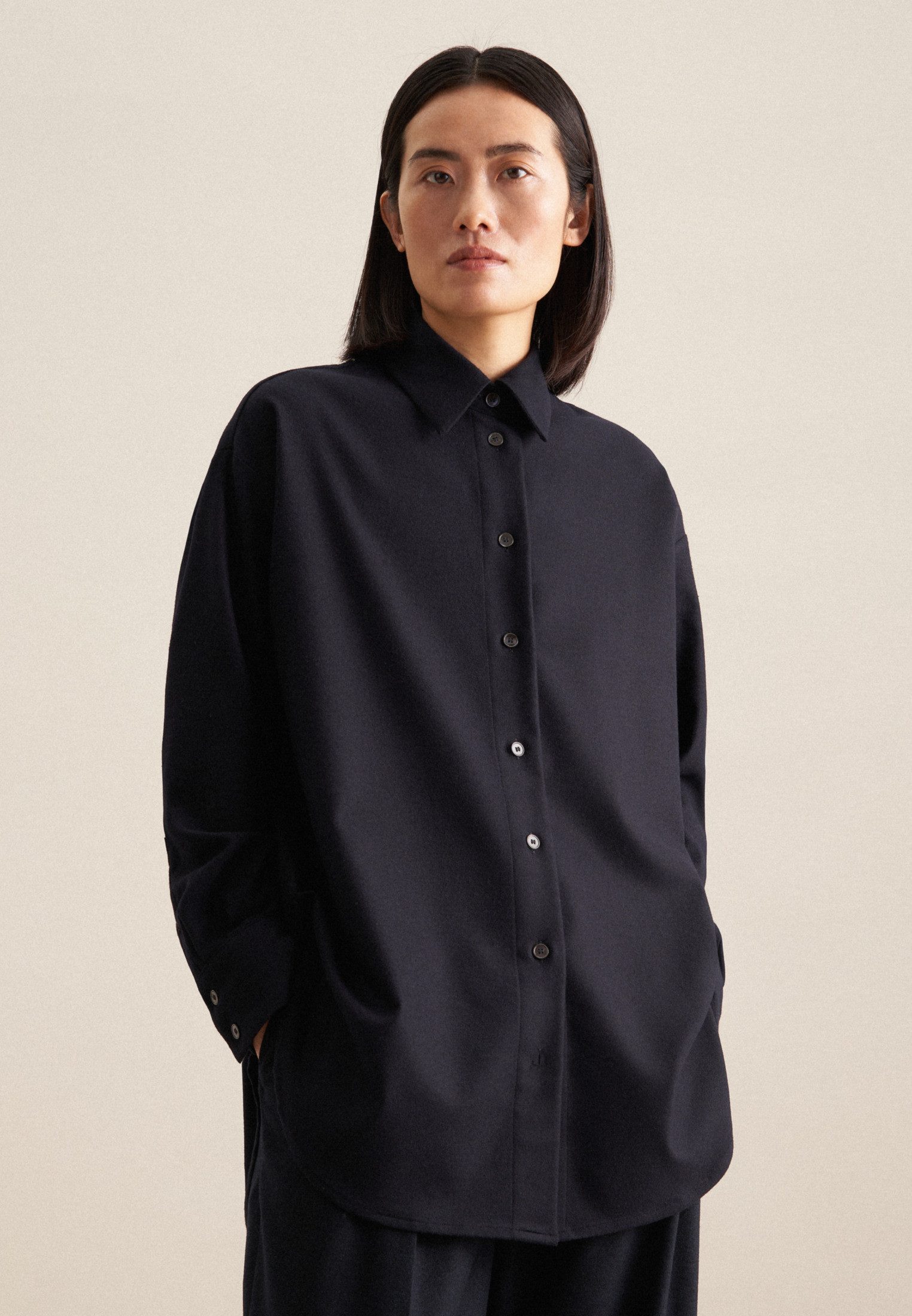 Longbluse Schwarze Rose