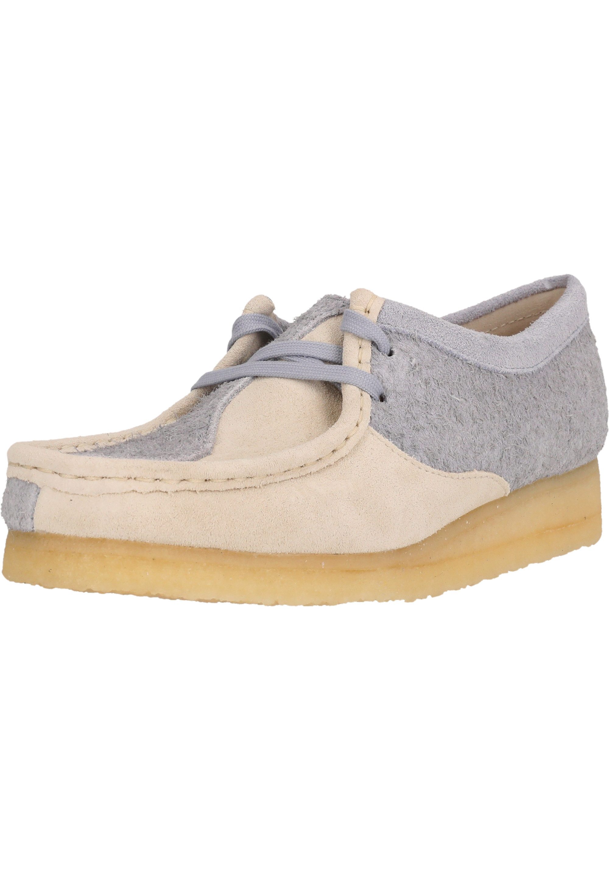 Clarks Wallabee Schnürschuh im kultigen Wildlederdesign mit texturiertem Touch
