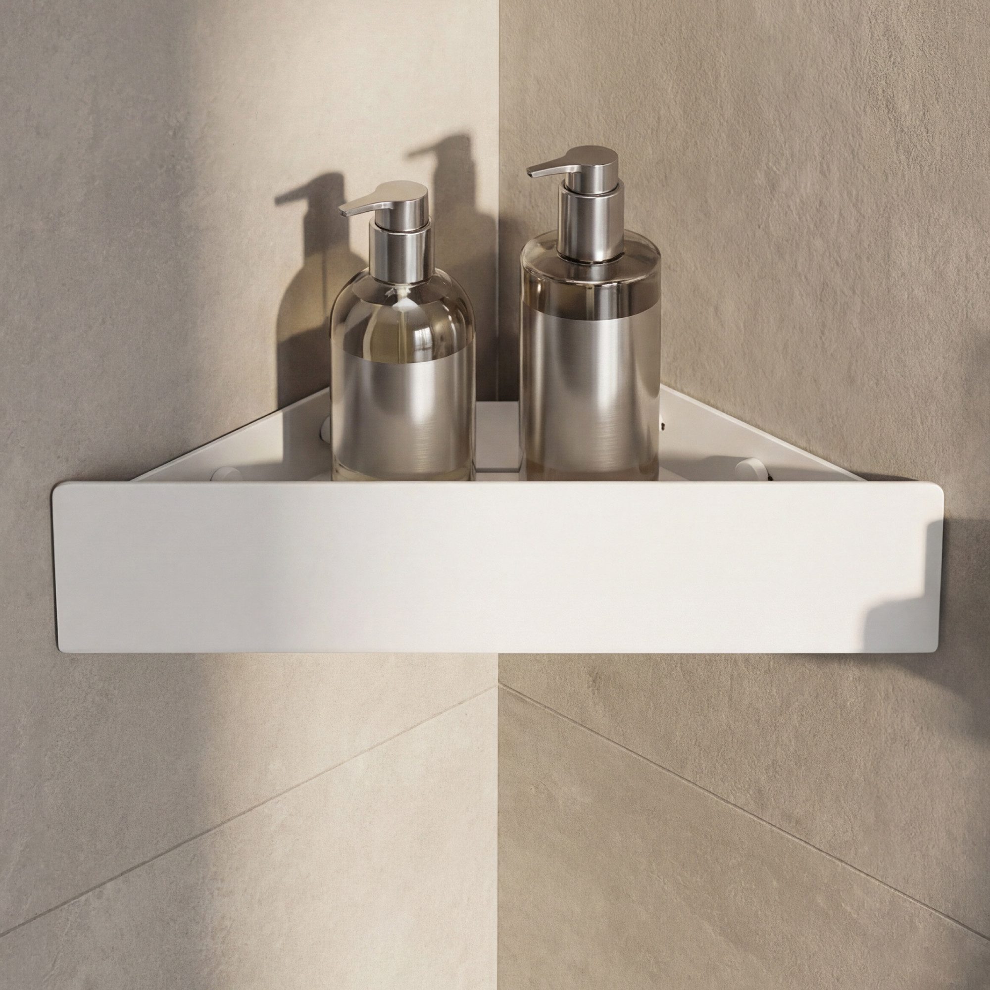 doporro Duschablage Duschregal Eckregal dreieckig aus Kohlenstoffstahl Reglo-07, Dreieckig; Offenes, gebogenes Design