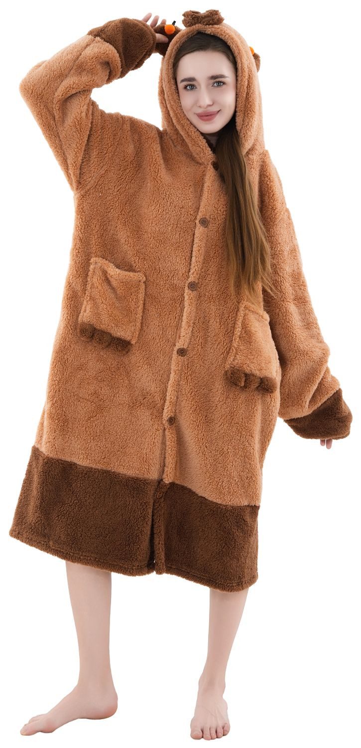 Corimori Plüschjacke Flauschiger Oversize Kuschel Deckenmantel + Kapuze passt bis Bauchumfang 140cm, Größenvergleich: Das Model ist 1,75m groß