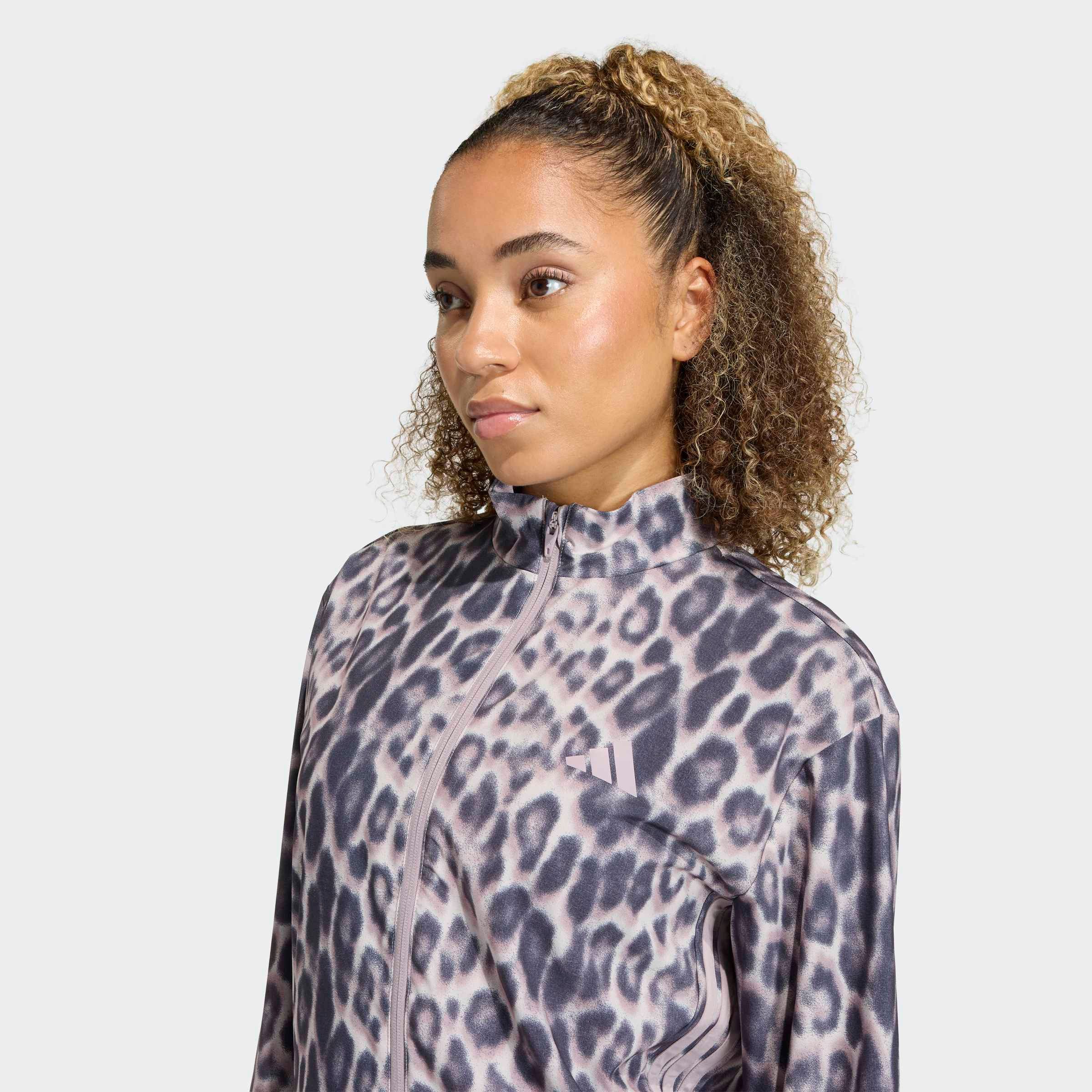 adidas Performance Rollkragenpullover WORKOUT ESSENTIALS LEOPARD, GEWEBTES MATERIAL