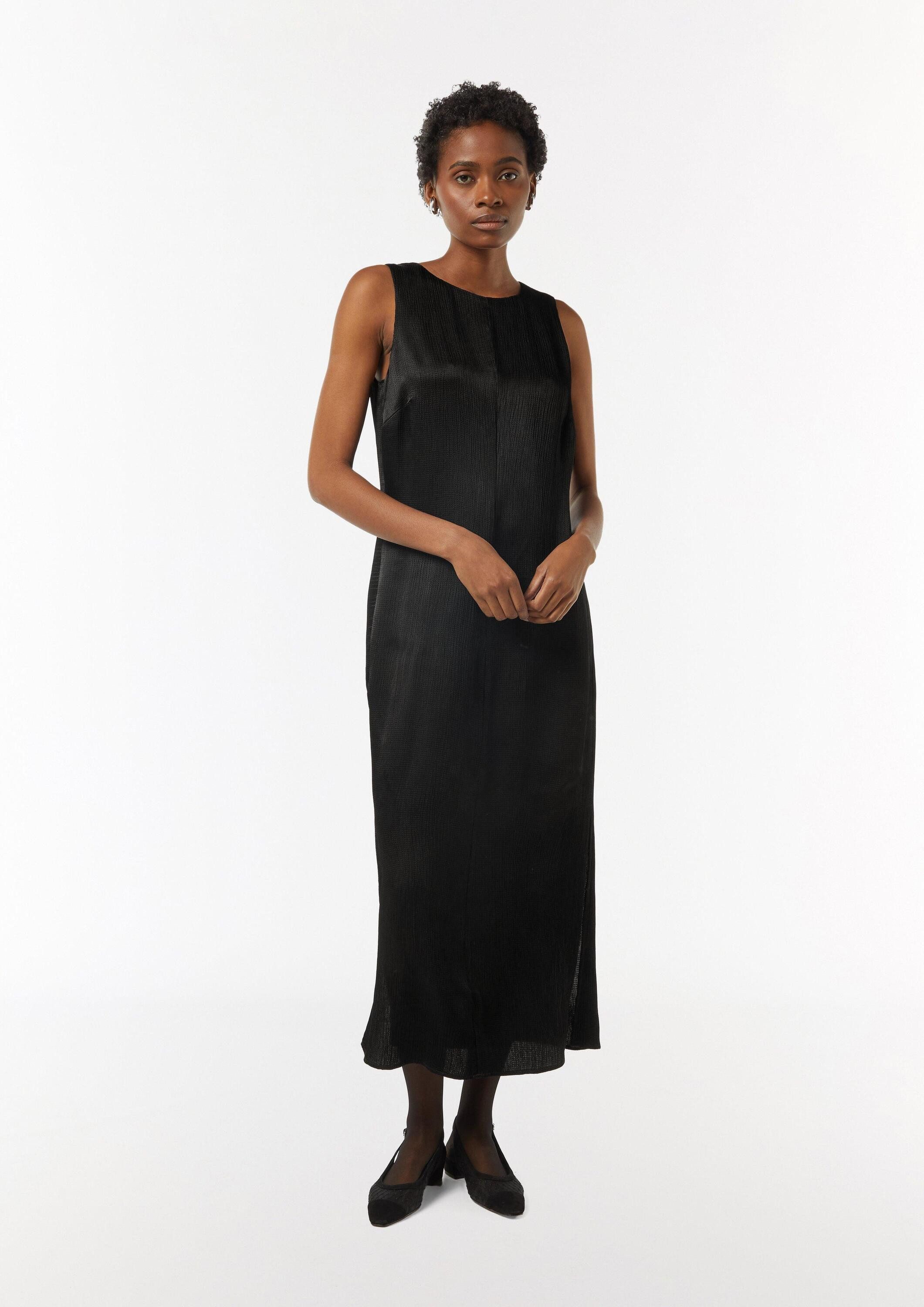 comma Maxikleid Kleid Kleid mit Crépestruktur und Schlitzen