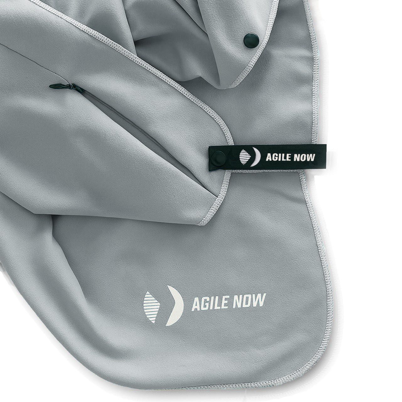 AGILE NOW Sporthandtuch Magnet Fitness-Handtuch aus Mikrofaser, Rutschfest & Schnelltrocknend, Mit Reißverschlusstaschen & Kapuze