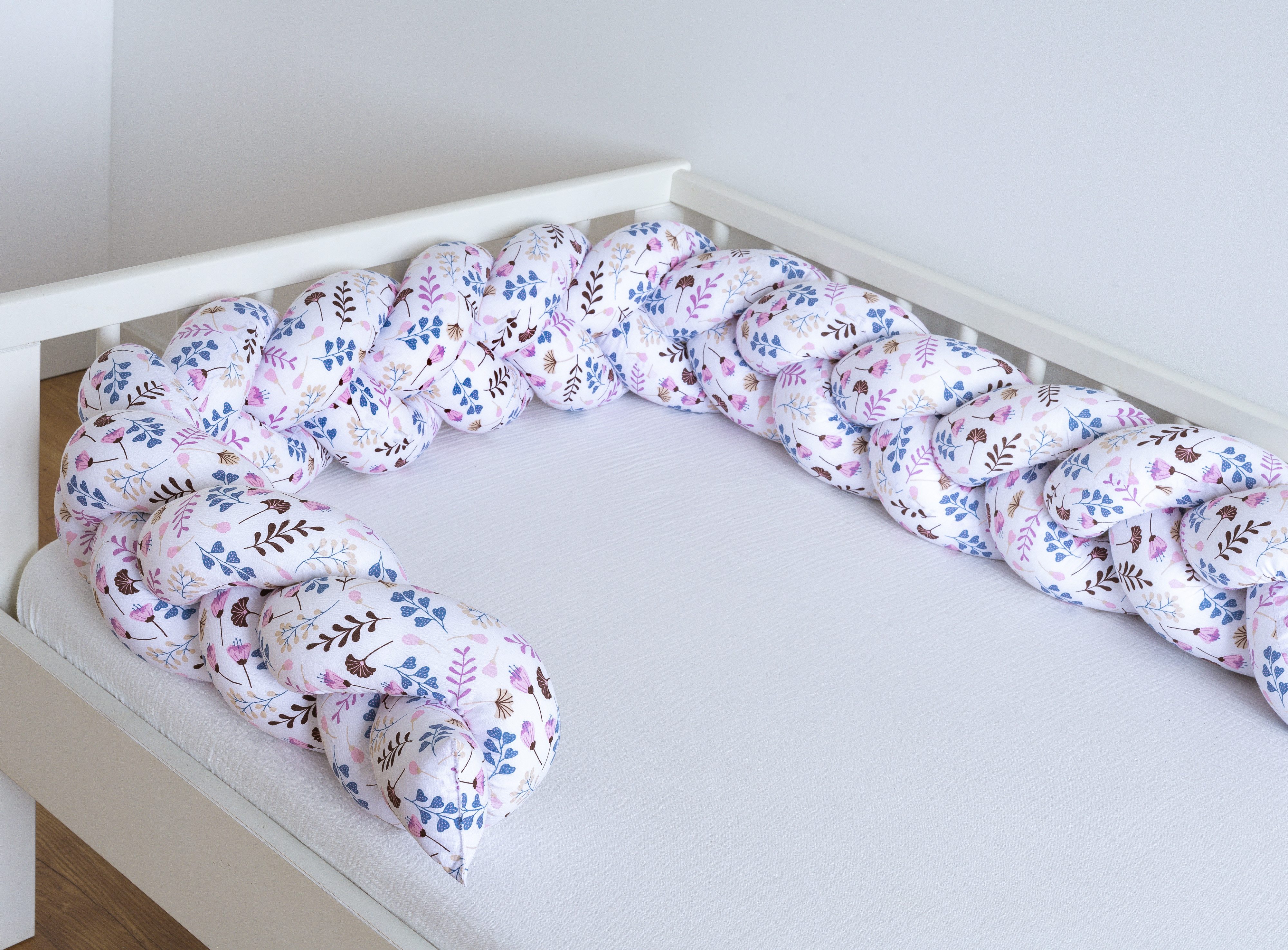 Loolay Nestchenschlange Geflochtenes Kissen Zierkissen Dekokissen Bettumrandung ROSA Blumen, (Zugluftstopper Zugluft Schlange Wickeltischumrandung Babybett Kinderzimmer Schutz, Wohndeko Bettschlange 100 150 200 300 400 cm & Länge auf Anfrage), Zugluftstopper tolle Wohndekoration Geschenk