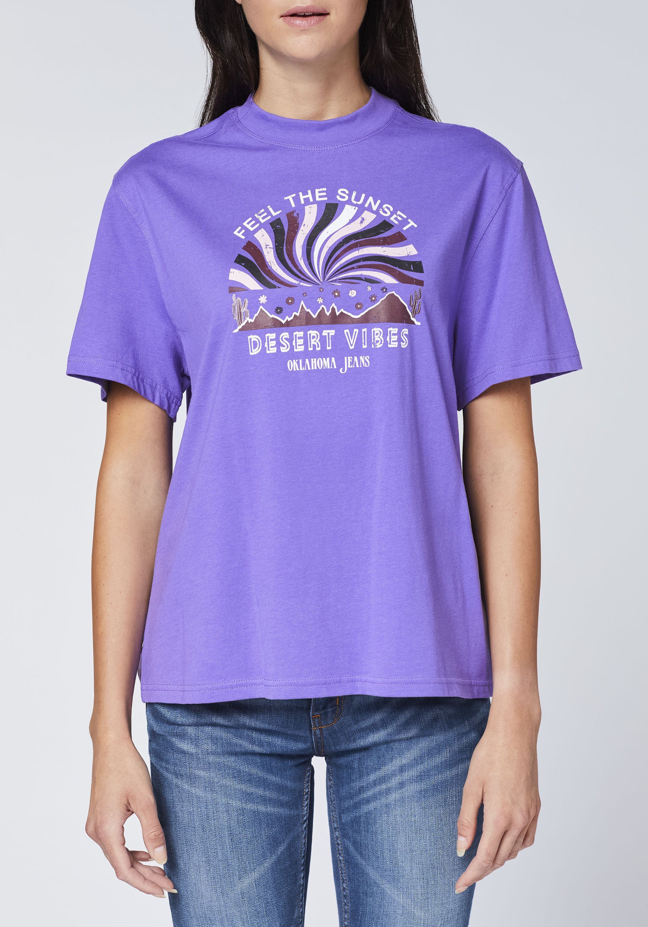 Oklahoma Jeans Print-Shirt mit 18-3737 Passion Flower Desert-Motiv