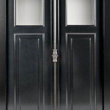 Casa Padrino Vitrine Landhausstil Vitrine Schwarz / Weiß 95 x 45 x H. 242 cm - Vitrinenschrank mit 2 Türen - Massivholz Schrank - Landhausstil Möbel