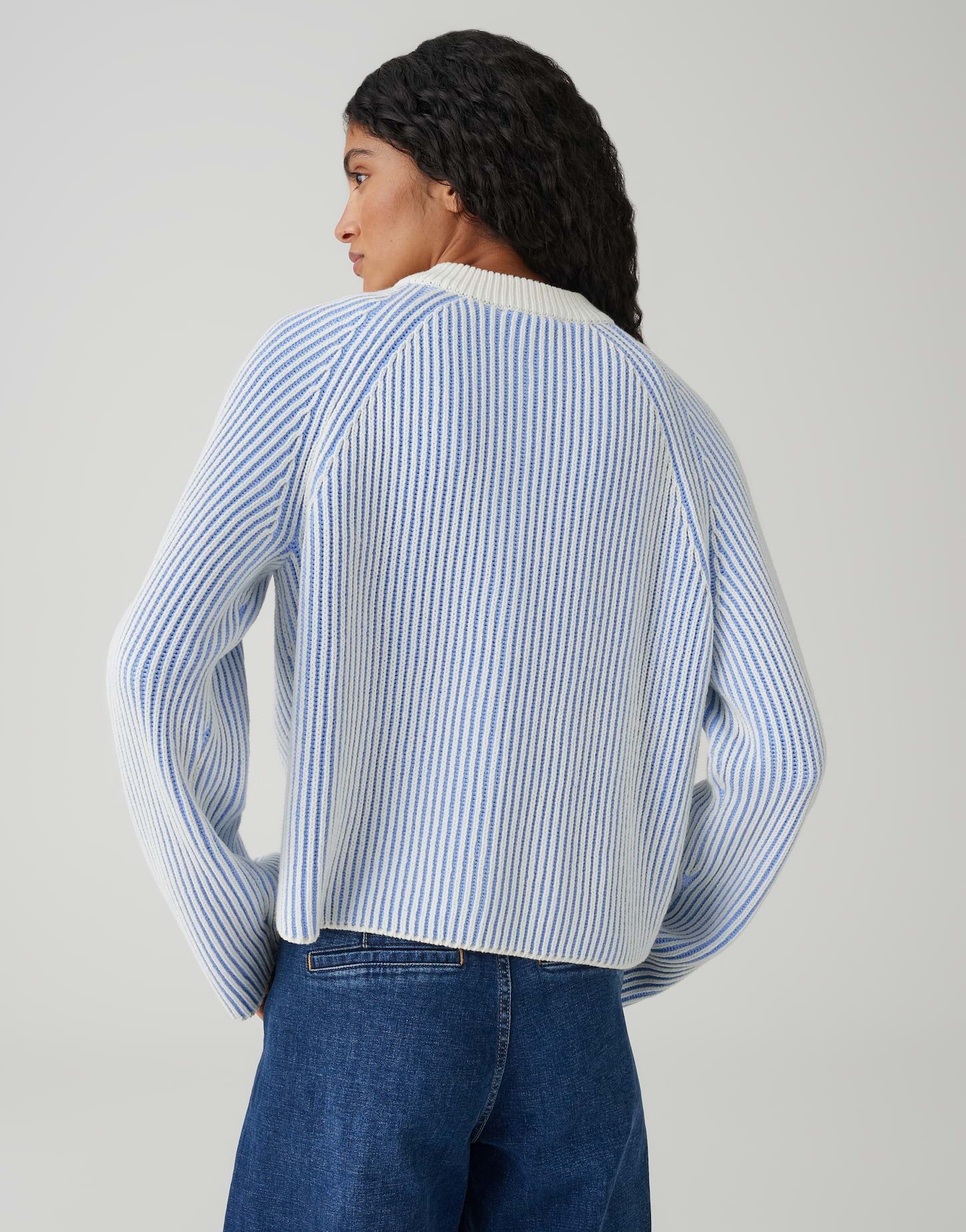 OPUS Strickjacke DELSIE im zweifarbigen Streifendesign Lockere Passform, gerader Schnitt, Langarm, Rundhalsausschnitt
