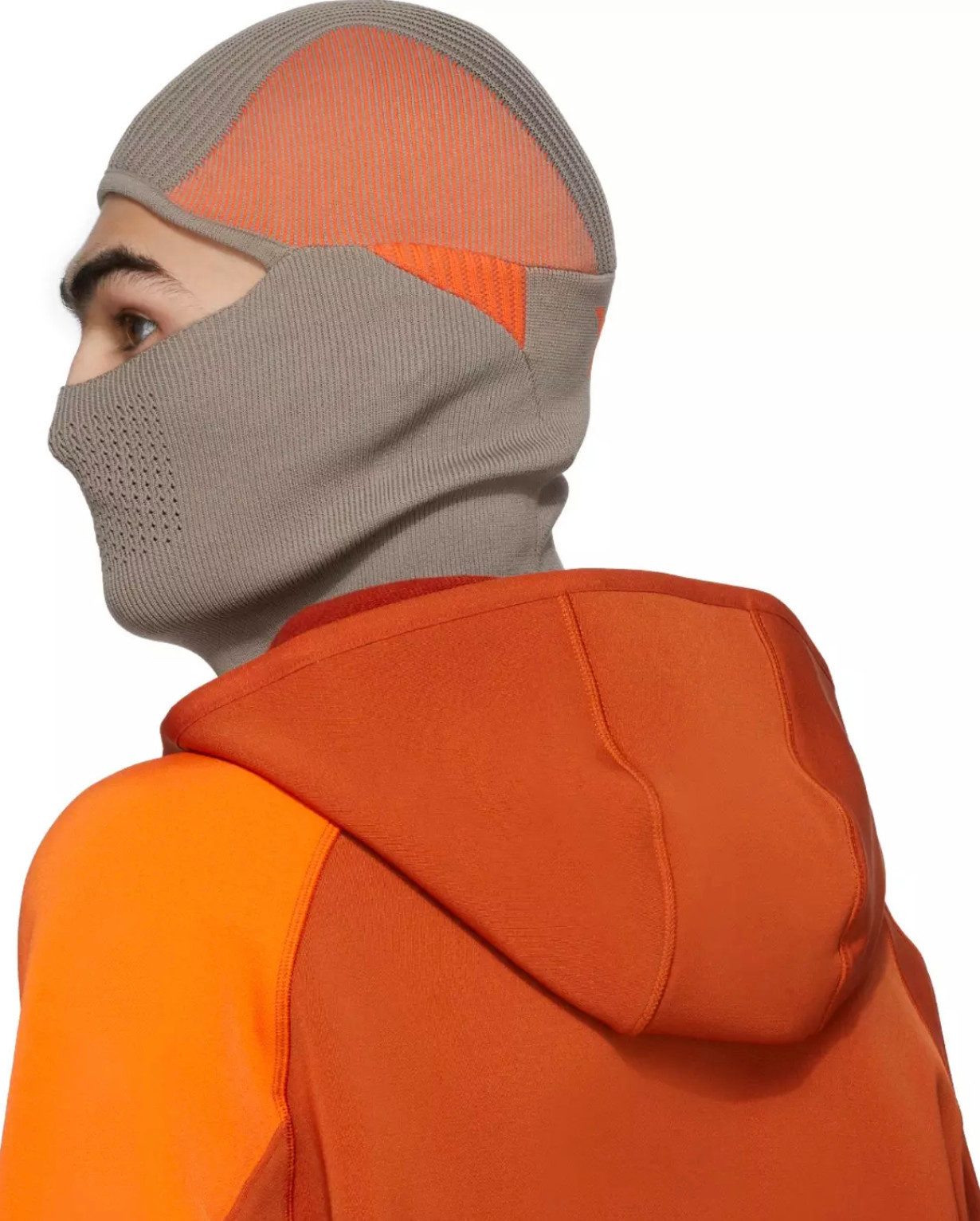 YOHJI YAMAMOTO Sturmhaube Y-3 Balaclava Snood Knit Strukturiertes Design mit Paneelen und Rippenstrick.