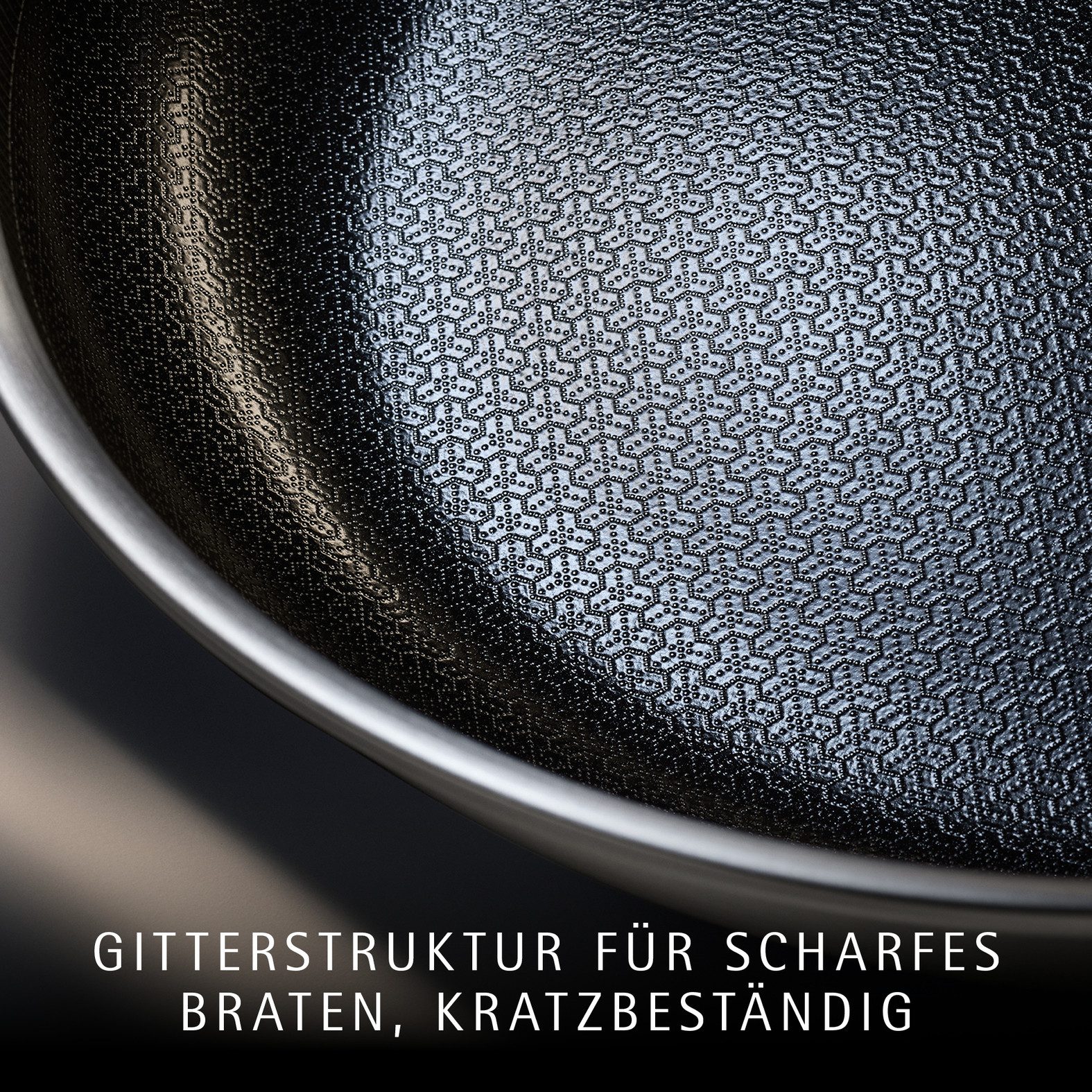 WMF Bratpfanne Ultimate Profi Resist, Edelstahl (1-tlg), Honeycomb-Wabenstruktur, backofenfest, Hohlgriff, Schüttrand