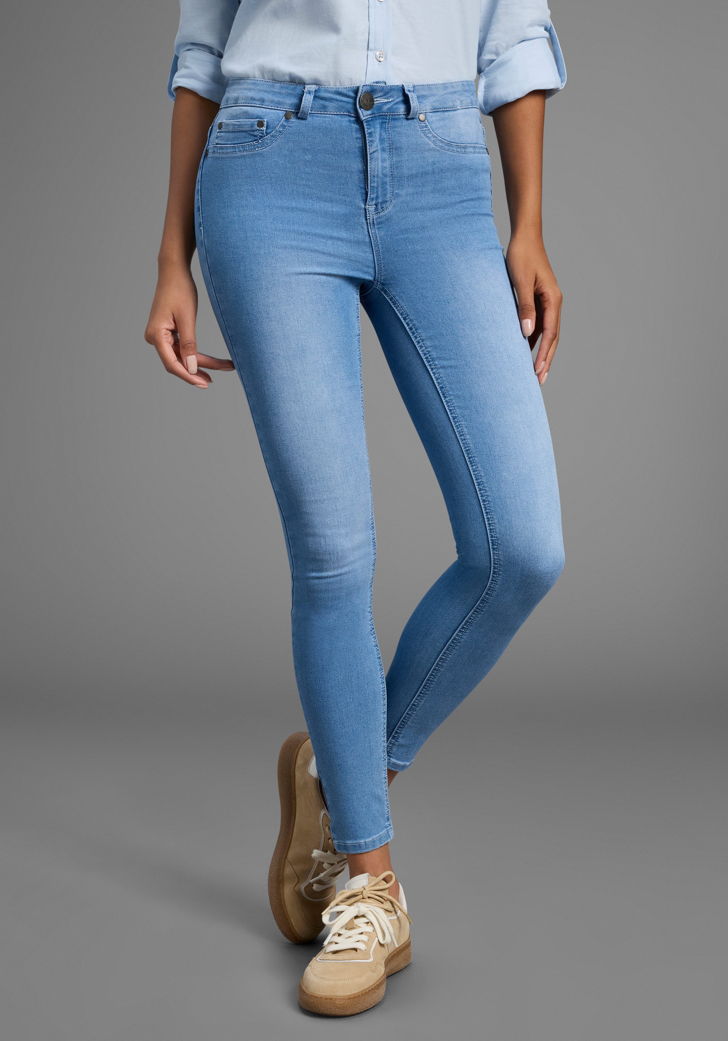 Arizona Skinny-fit-Jeans Ultra Stretch extra-eng geschnittene Beinform, modische Used-Waschung