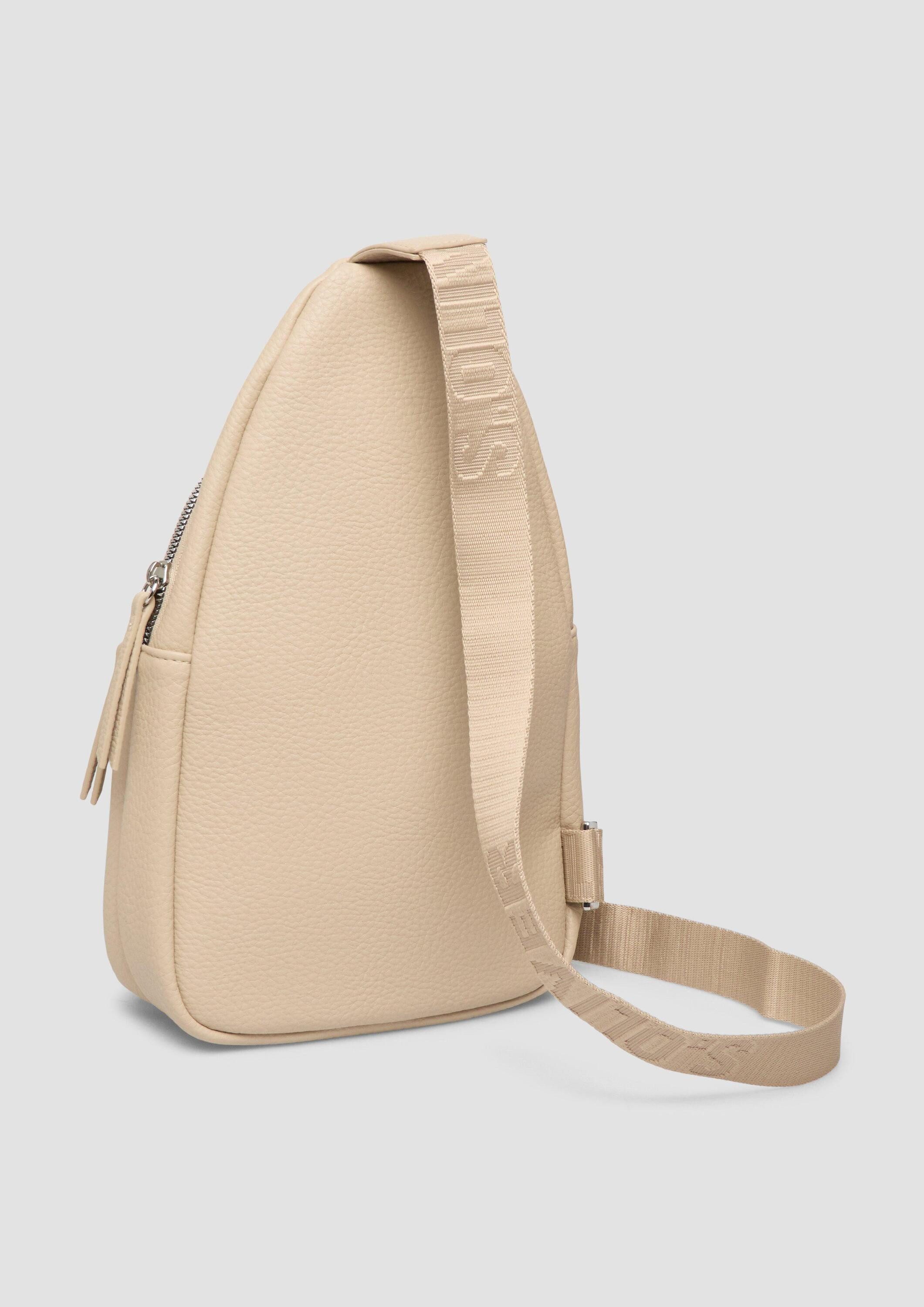 s.Oliver Rucksack Tasche, Rucksack in Leder-Optik mit Logo und Reißverschluss