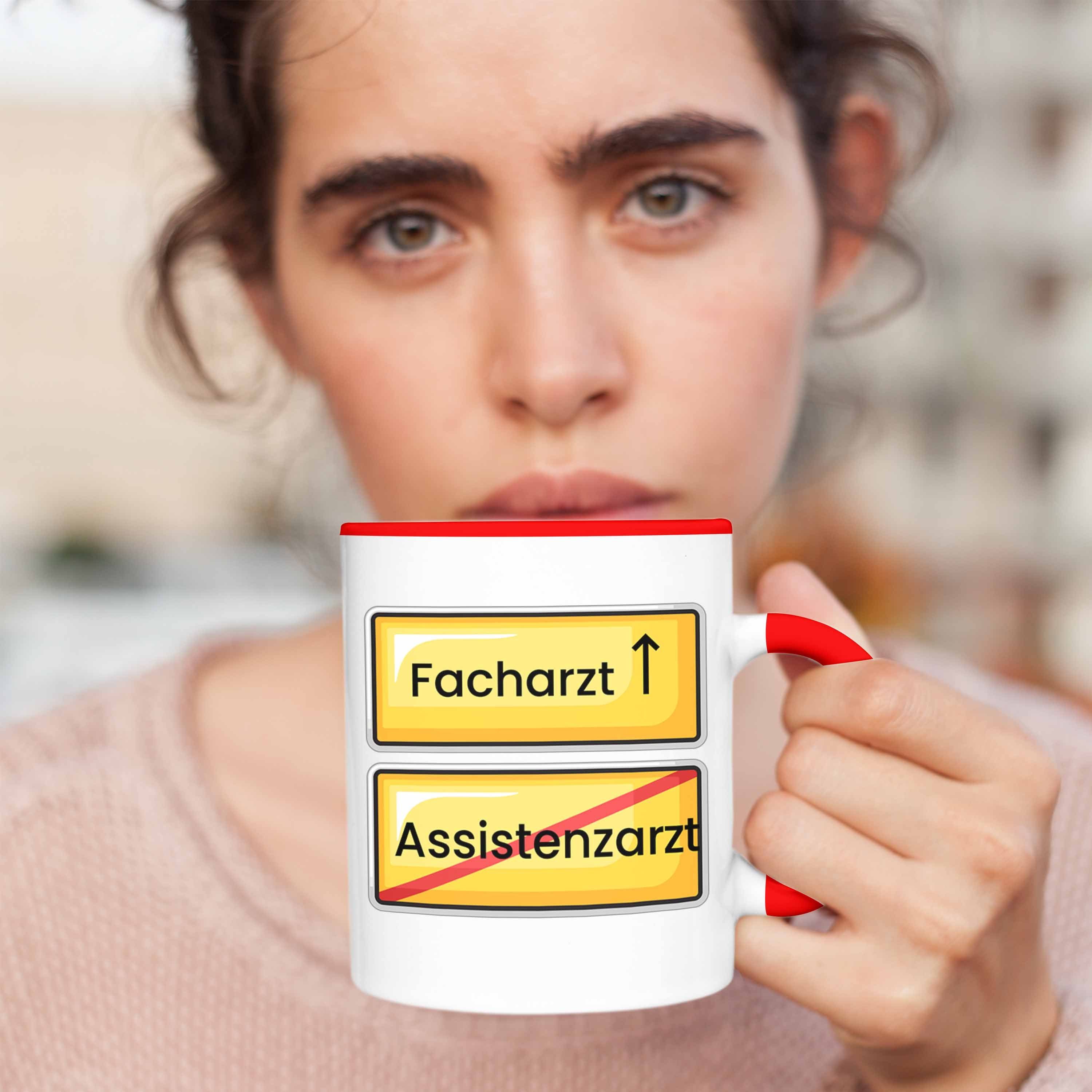 Trendation Tasse Endlich Tasse Bestanden Facharzt Assistenzarzt Geschenk Prüfung Kaffee Rot