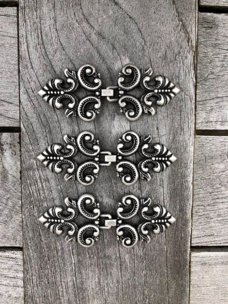 Hartmann-Knöpfe Knopf 3 Stück flach altsilber Metall Zierverschlüsse zum Annähen