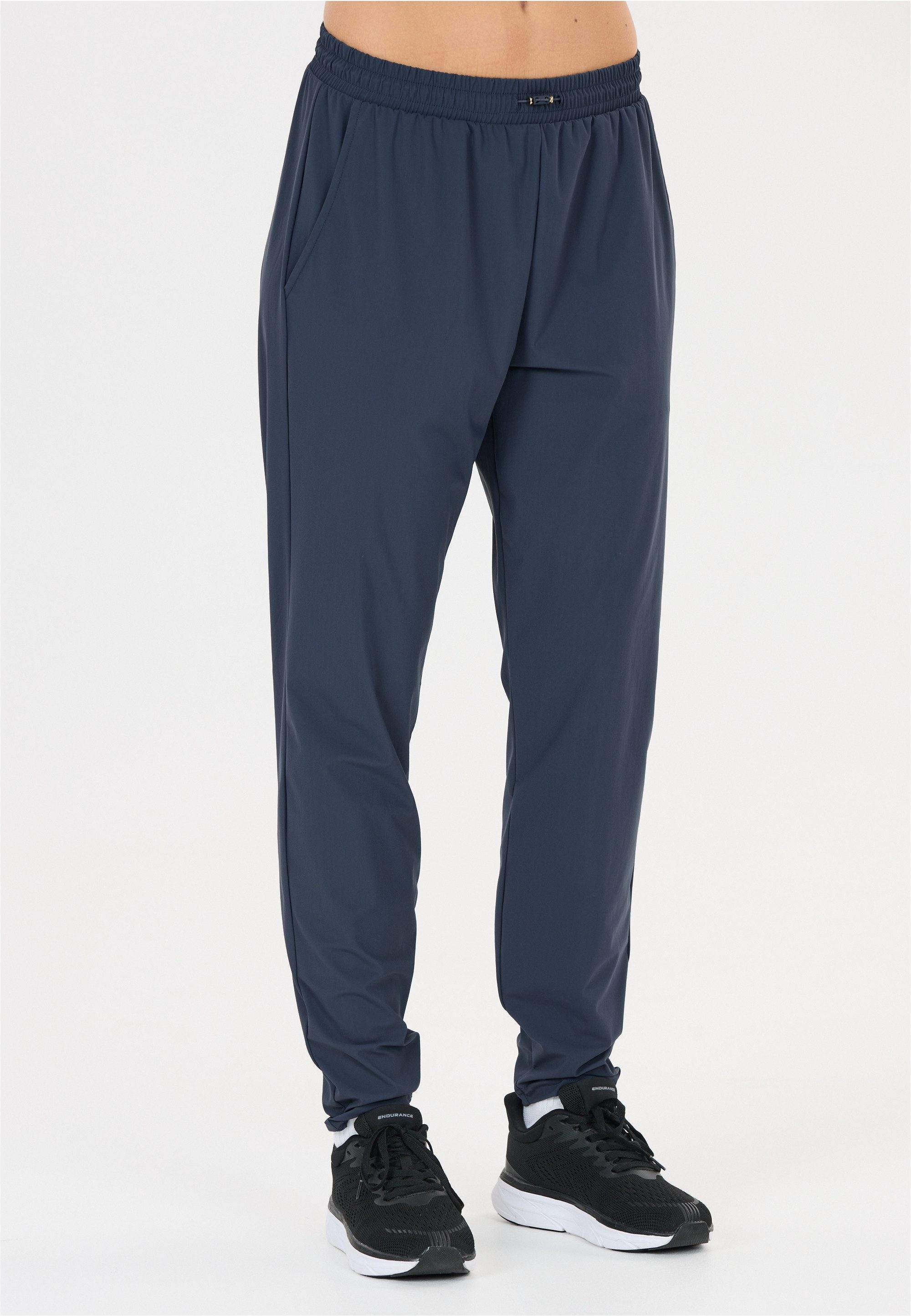 ENDURANCE Stoffhose Caitlin aus dehnbarem und atmungsaktivem Material