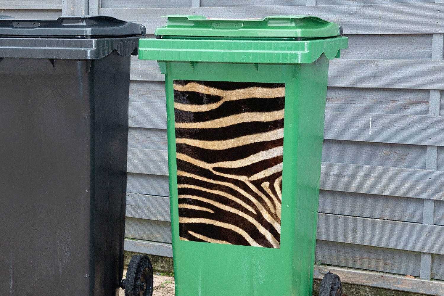 Wandsticker MuchoWow Abfalbehälter (1 Container, Mülleimer-aufkleber, Sticker, St), Mülltonne, Zebrahaut