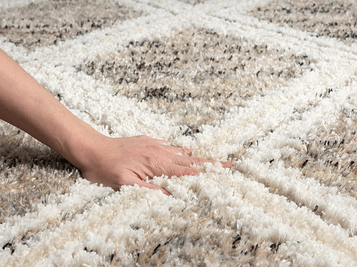Hochflor-Teppich Vera Handmade-Look Super Weicher Teppich, 3D Effekt, the carpet, Rund, Höhe: 30 mm, Wohnzimmer, Schlafzimmer, Fransen, Hochwertig Beige
