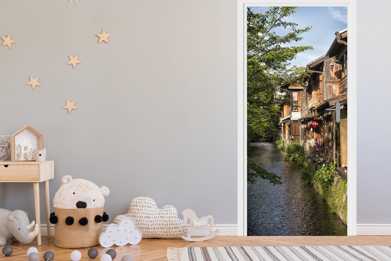 in Nähe entlang cm Häuser Türtapete (1 bedruckt, 75x205 Matt, von Japan, MuchoWow der Kanals Türaufkleber, für Kyoto St), Tür, in des Fototapete Traditionelle