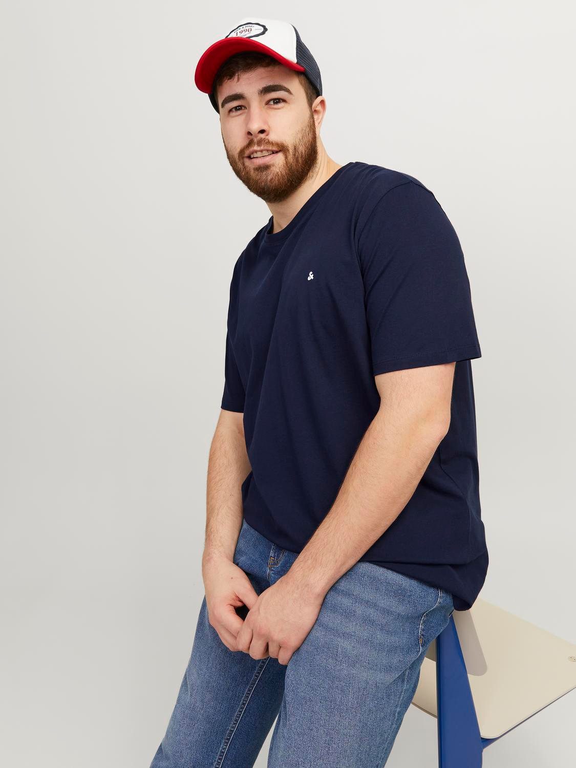 Jack & Jones PlusSize T-Shirt JJEPAULOS TEE SS CREW NECK NOOS PLS mit Logo günstig online kaufen