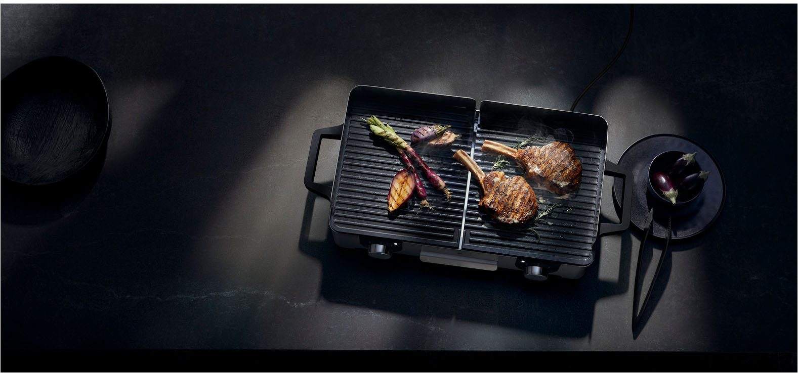 WMF Tischgrill Lono Master Grill, getrennt regulierte Platten, variable Temperaturen, 2400 W, outdoorgeeignet, Wind-/Spritzschutz, spülmaschinengeeignete Teile