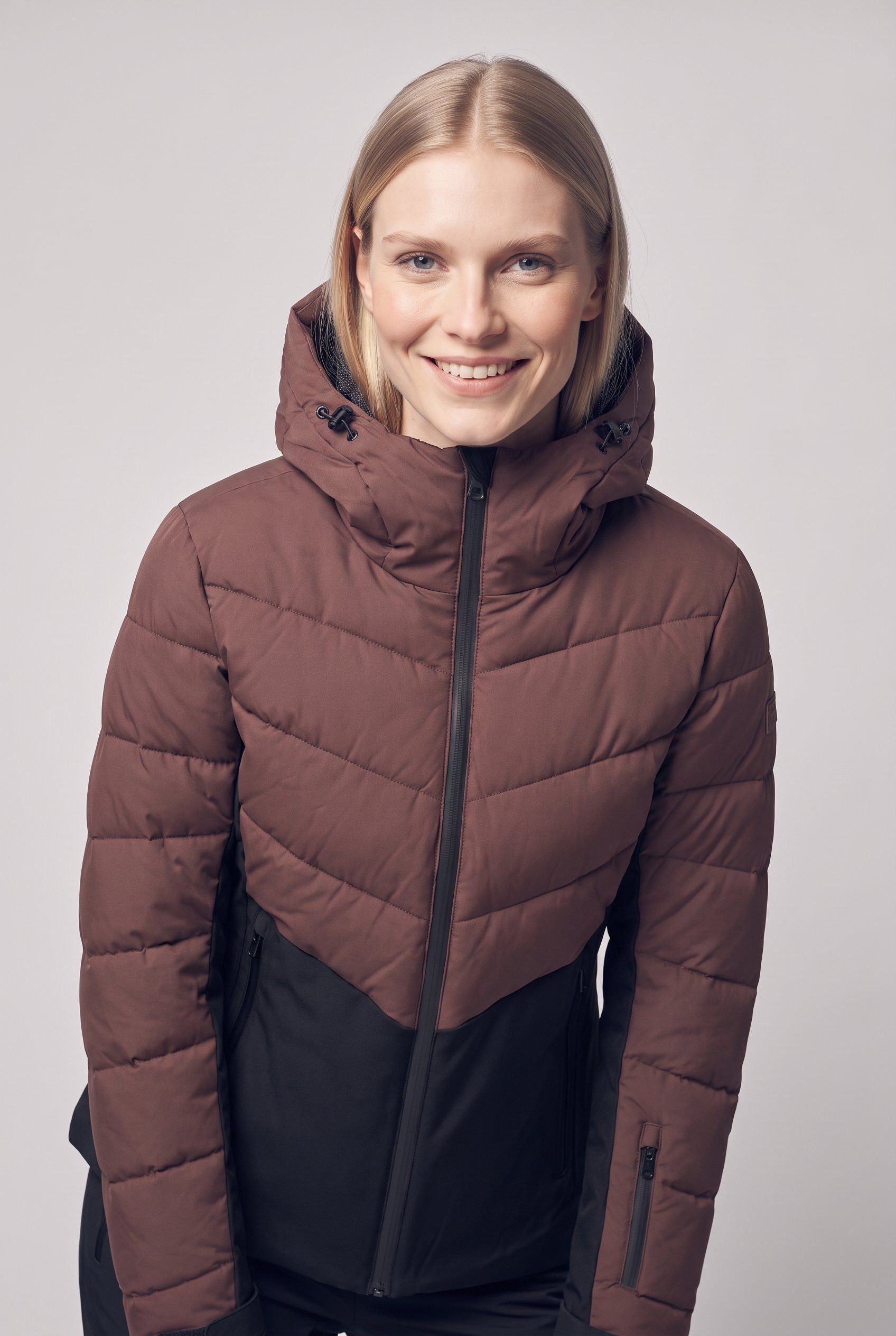 Icepeak Skijacke ICEPEAK ELLINWOOD wasserabweisendes und windabweisendes Obermaterial, mit Reißverschluss