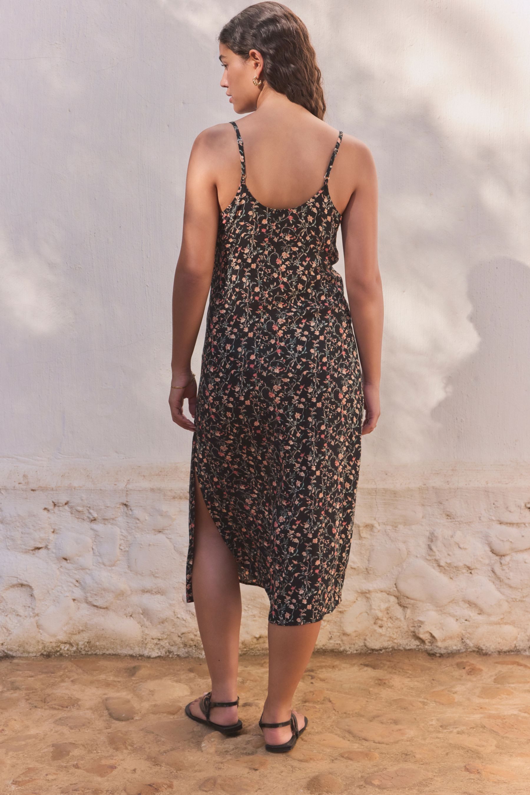 Next Sommerkleid Mittellanges Trägerkleid mit Rüschen günstig online kaufen