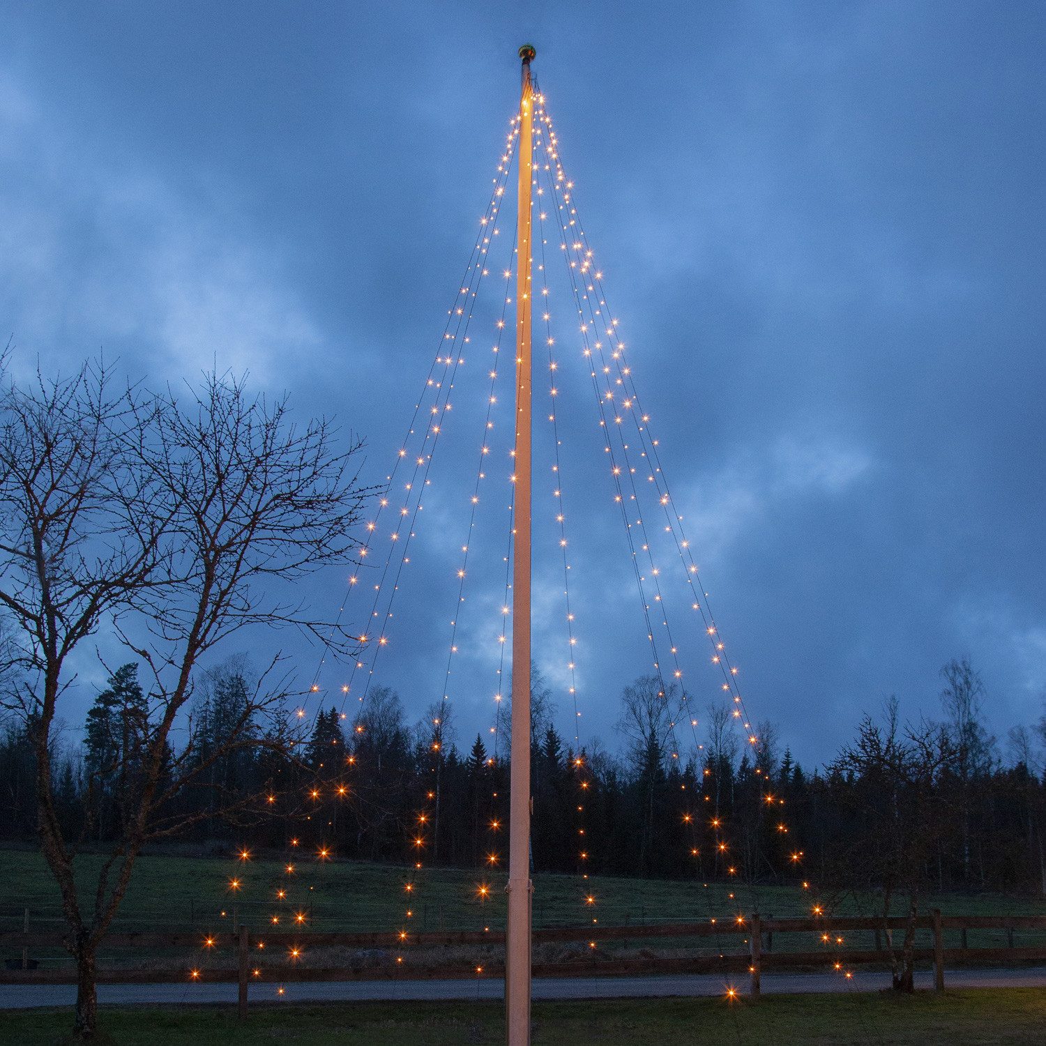MARELIDA LED-Baummantel LED Baummantel Lichterkette f. Fahnenmast 10 Stränge 360LED 7m Außen, 360-flammig