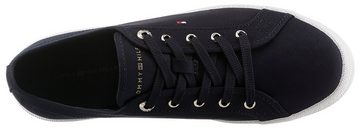 Tommy Hilfiger ESSENTIAL VULCANIZED SNEAKER Plateausneaker mit gestickter Logoflag, Freizeitschuh, Halbschuh, Schnürschuh