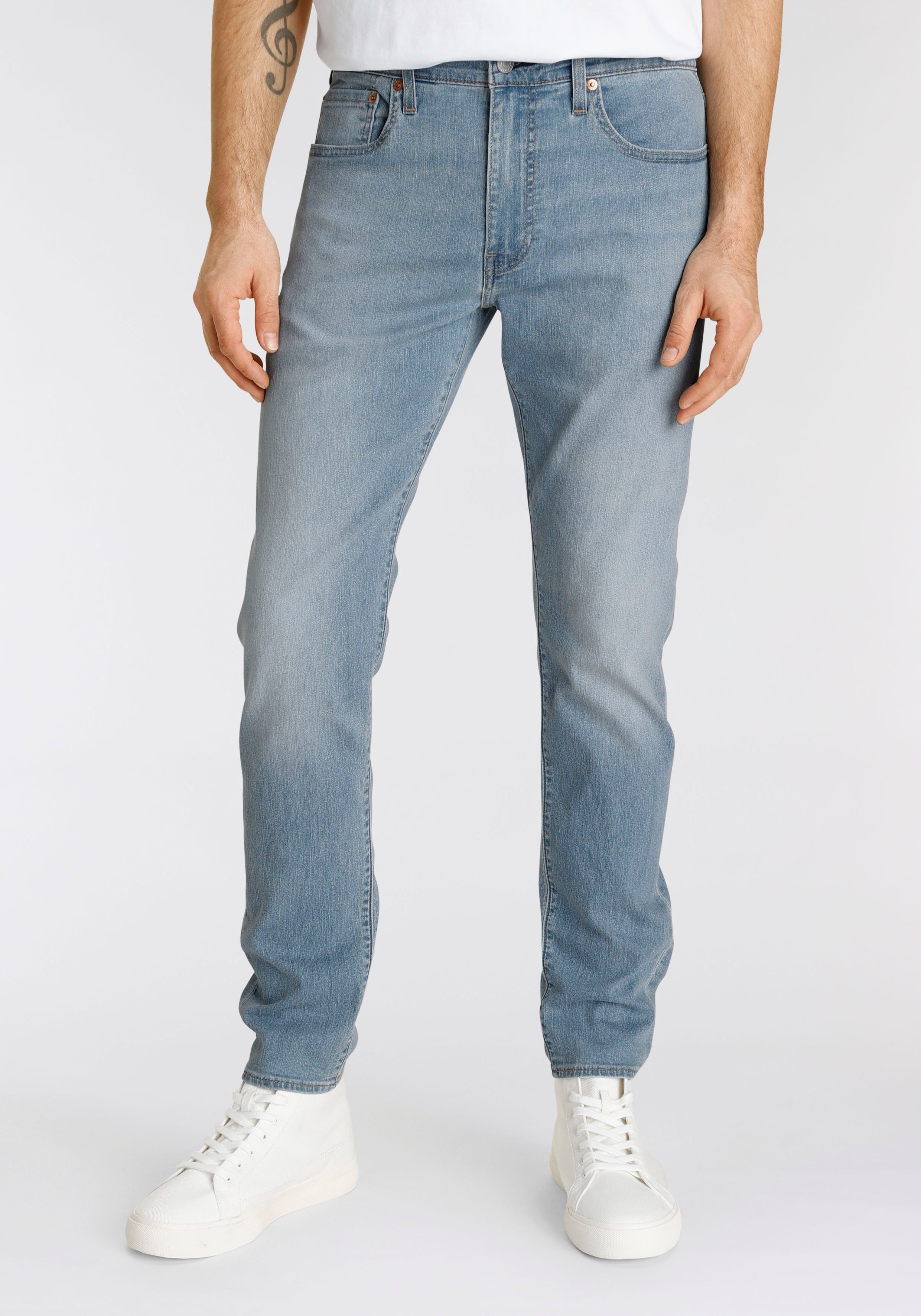 in medium mit indigo Markenlabel Taper 512 worn Tapered-fit-Jeans Fit Levi's® Slim