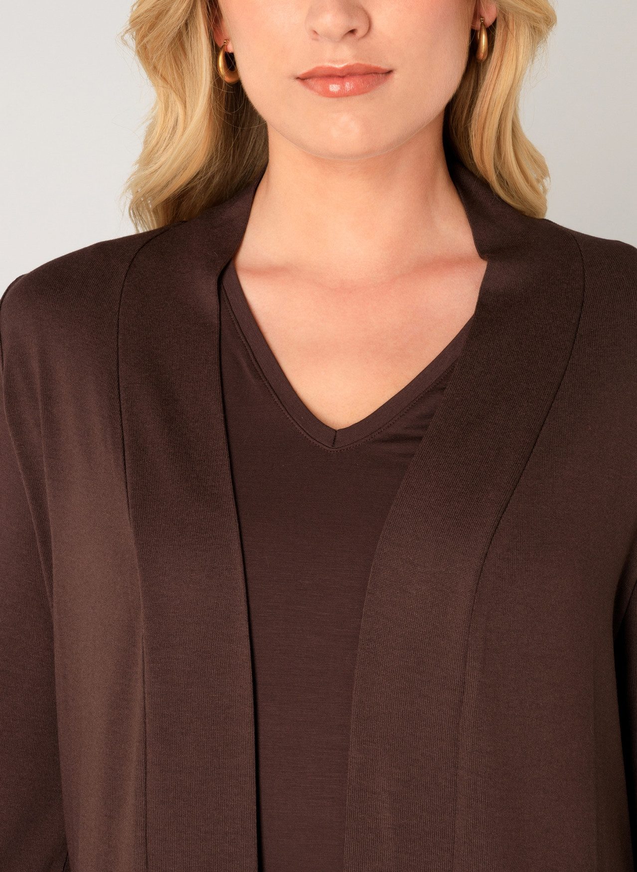 Base Level Strickjacke Yayla In elastischem Feinstrick