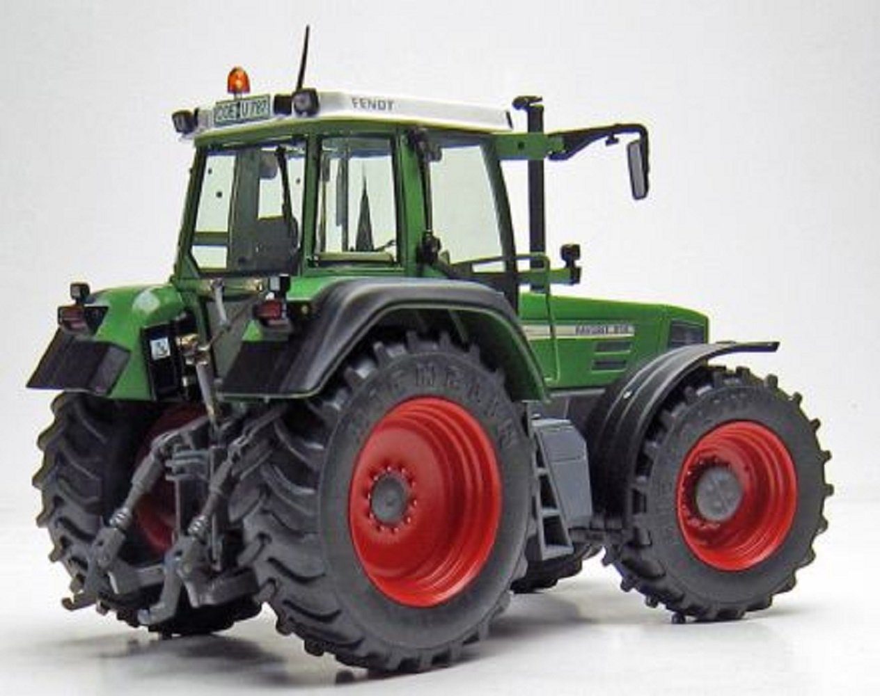 Weise-Toys Modelltraktor Weise Toys FENDT FAVORIT 816 (1993 - 1996) Sammlermodell 1:32 1070