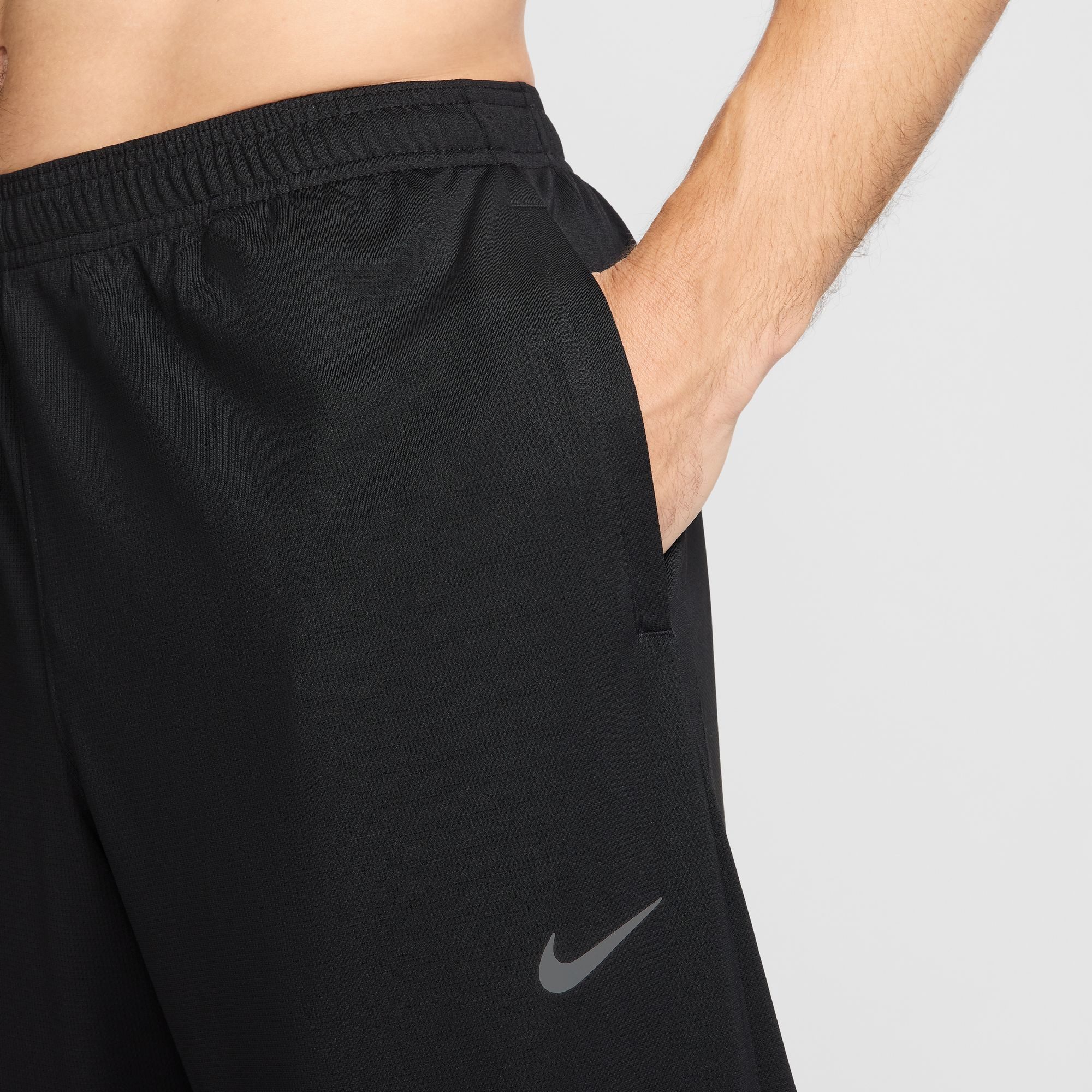 Nike Laufhose M NK DF CHALLENGER KNIT PANT aus Strickmaterial, atmungsaktiv