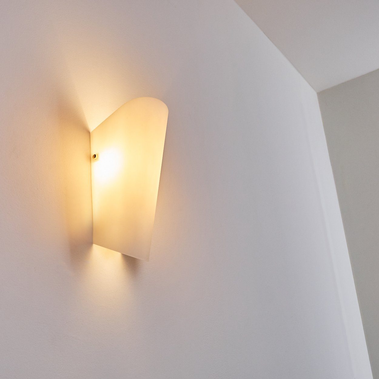 Wandleuchte Up mit der aus moderne ohne Glas mit hofstein Down-Effekt in Wandlampe Weiß, Lichtspiel Wand, & »Volvera« Innen Leuchtmittel, an 1xE27,