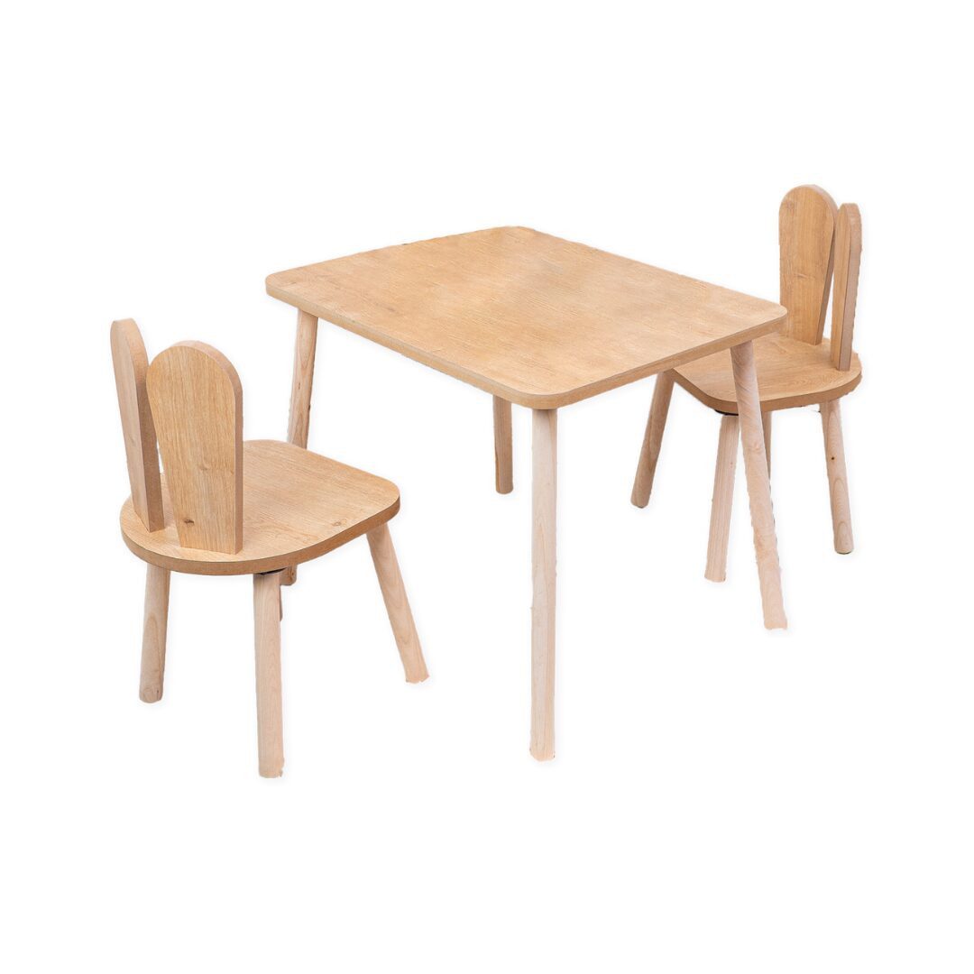 COZYCOLLECTIONS Kindersitzgruppe Kindertisch-Set mit Tiermotiv-Stühlen aus Naturholz, (Kindertisch-Set, 3-tlg., 3-teilig (1 Tisch + 2 Stühle), Montessori-Design: fördert Selbstständigkeit, Ordnung & Kreativität