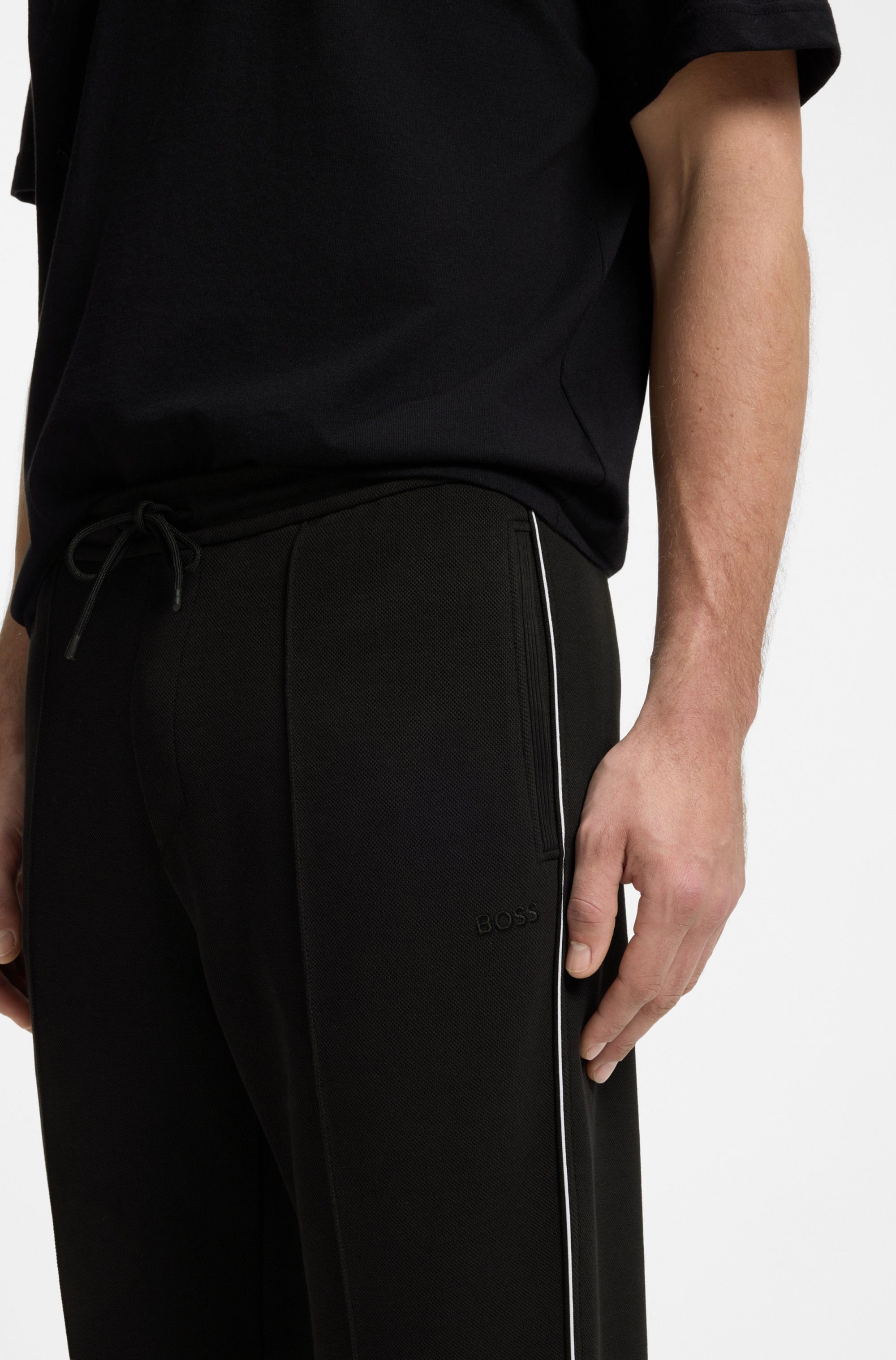 BOSS GREEN Jogginghose Hadiko mit seitlichen Kontraststreifen