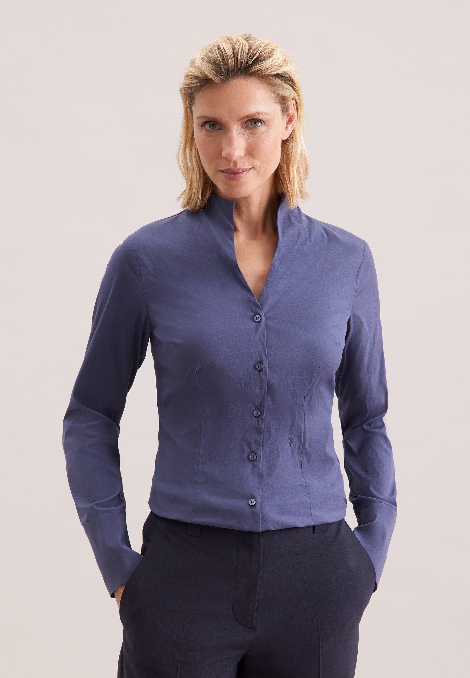 Klassische Bluse