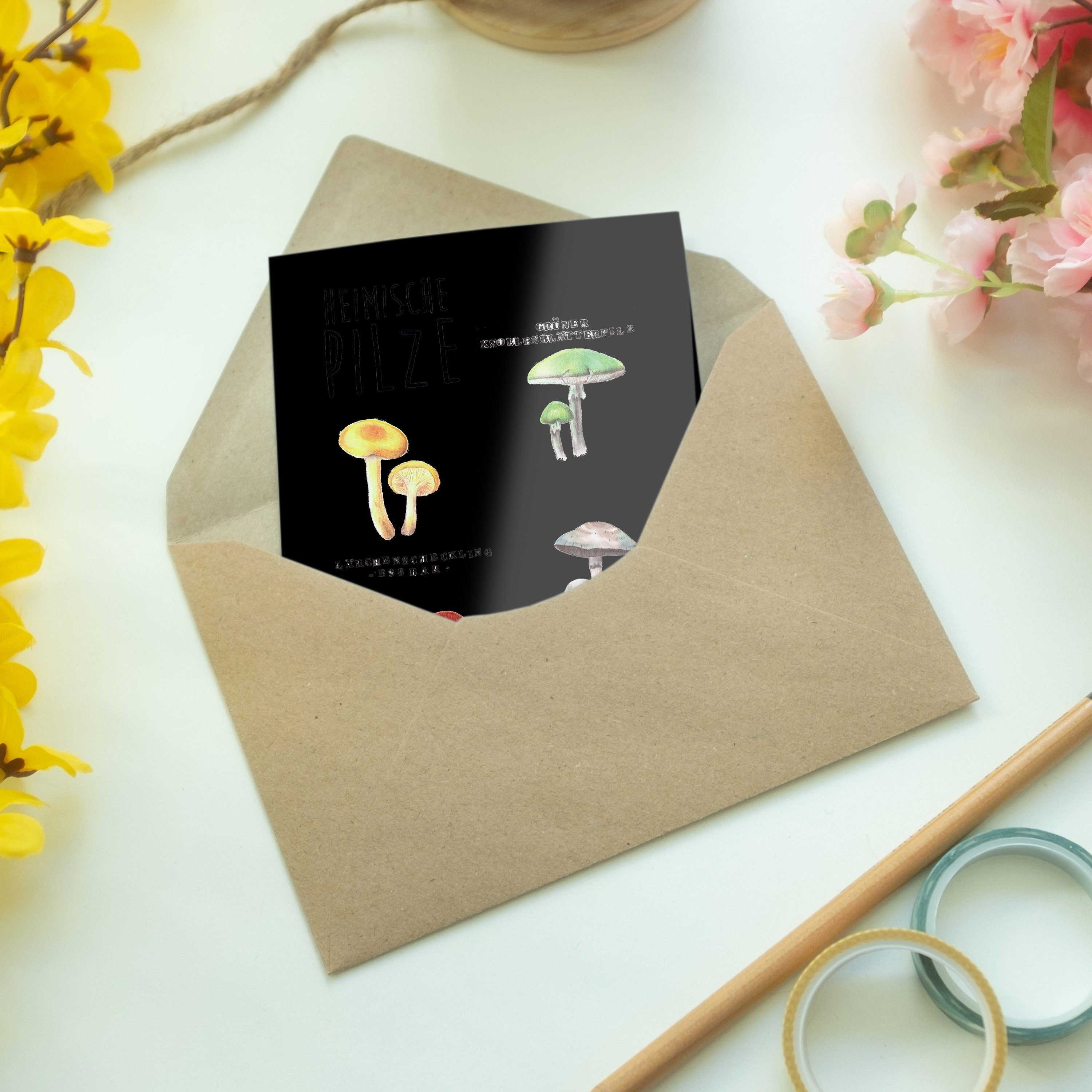 Mr. & Grußkarte Pilze Weiß Geschenk, Heimische - Natur, - Geburtstagskarte, Mrs. Panda Naturlieb