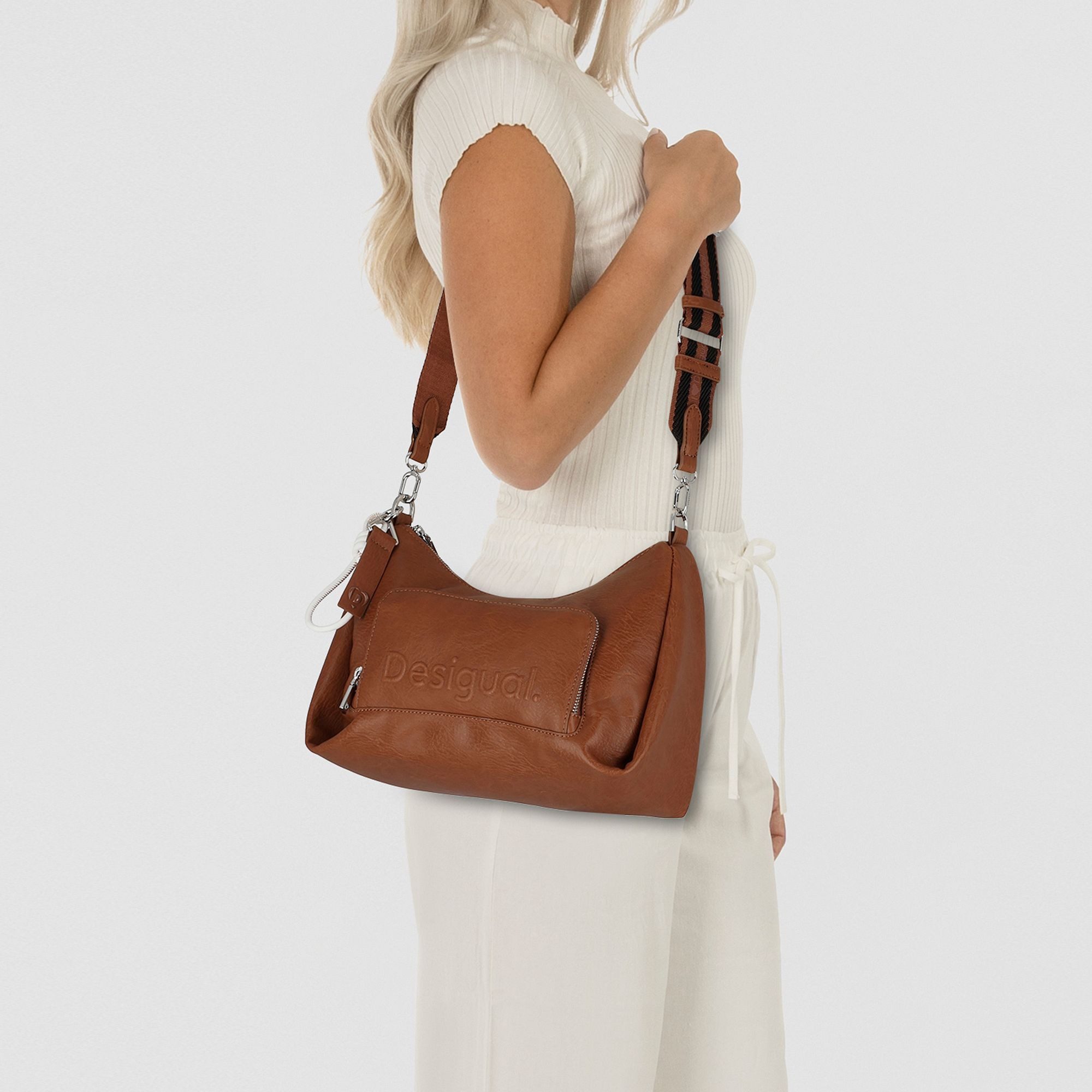 Desigual Schultertasche Mayari, Polyurethan