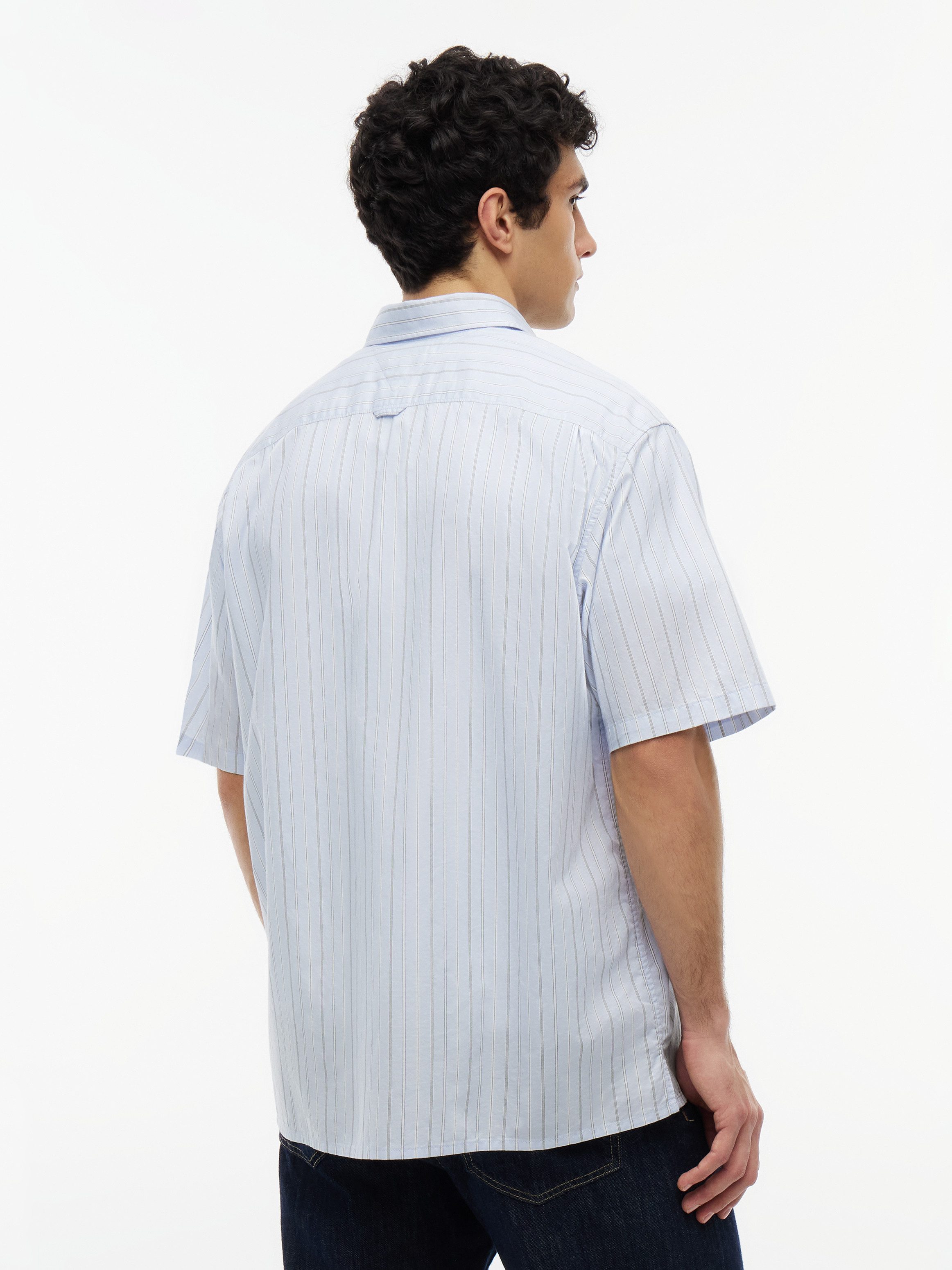 Tommy Jeans Kurzarmhemd POPLIN STRIPE SHIRT Relaxed fit mit Brusttasche