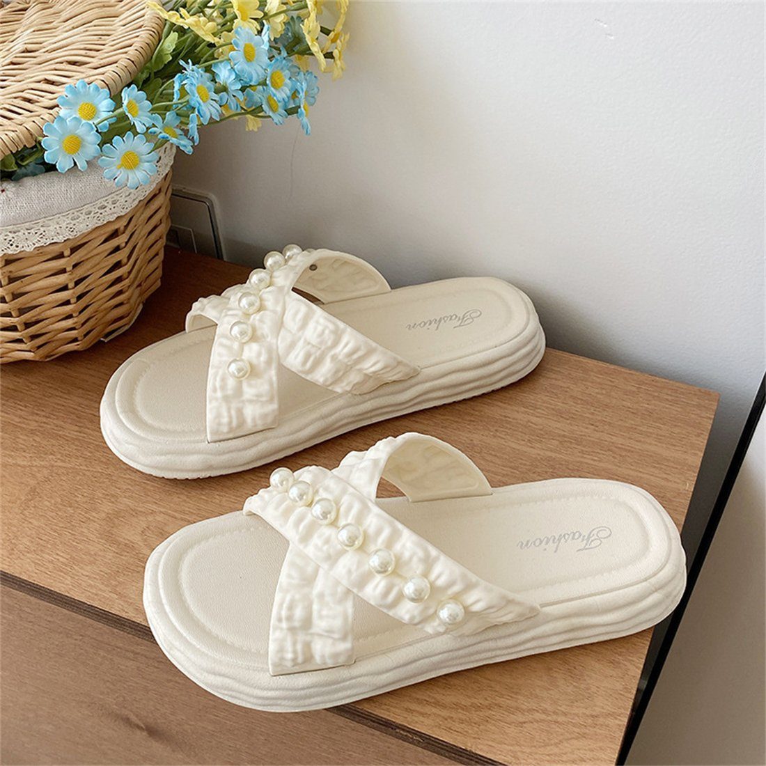 YOOdy~ Damen Sommer Mode Pantoffeln Perlenkette Sandalen Flache Hausschuhe  Sandale (1-tlg) sandale Geeignet für Badezimmer, Schlafzimmer, Wohnzimmer,  Strand